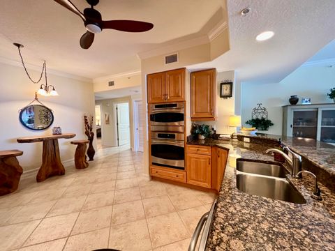 A home in Hutchinson Island