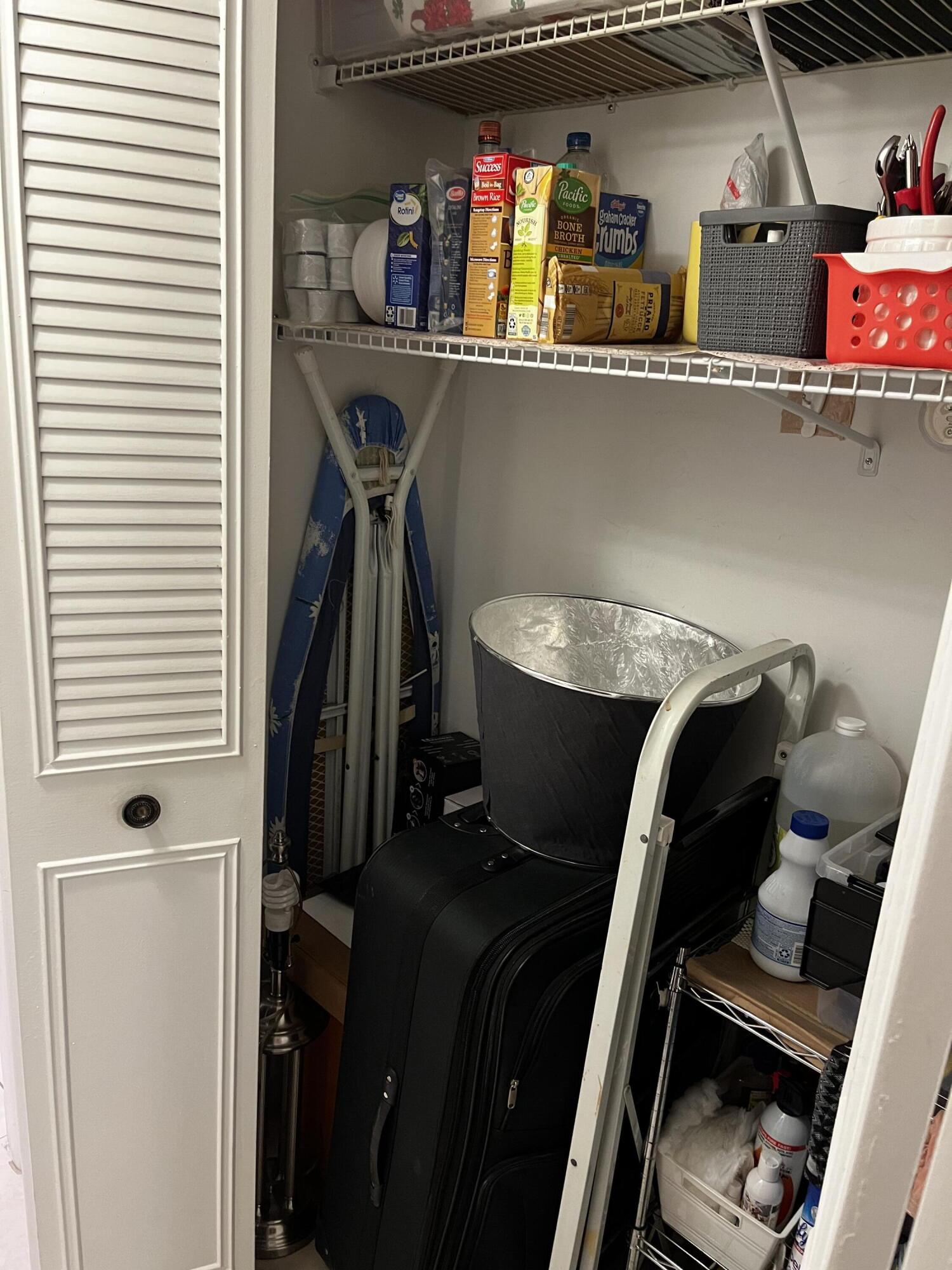 CYPRESS CHASE CONDO NO 5 - Residential