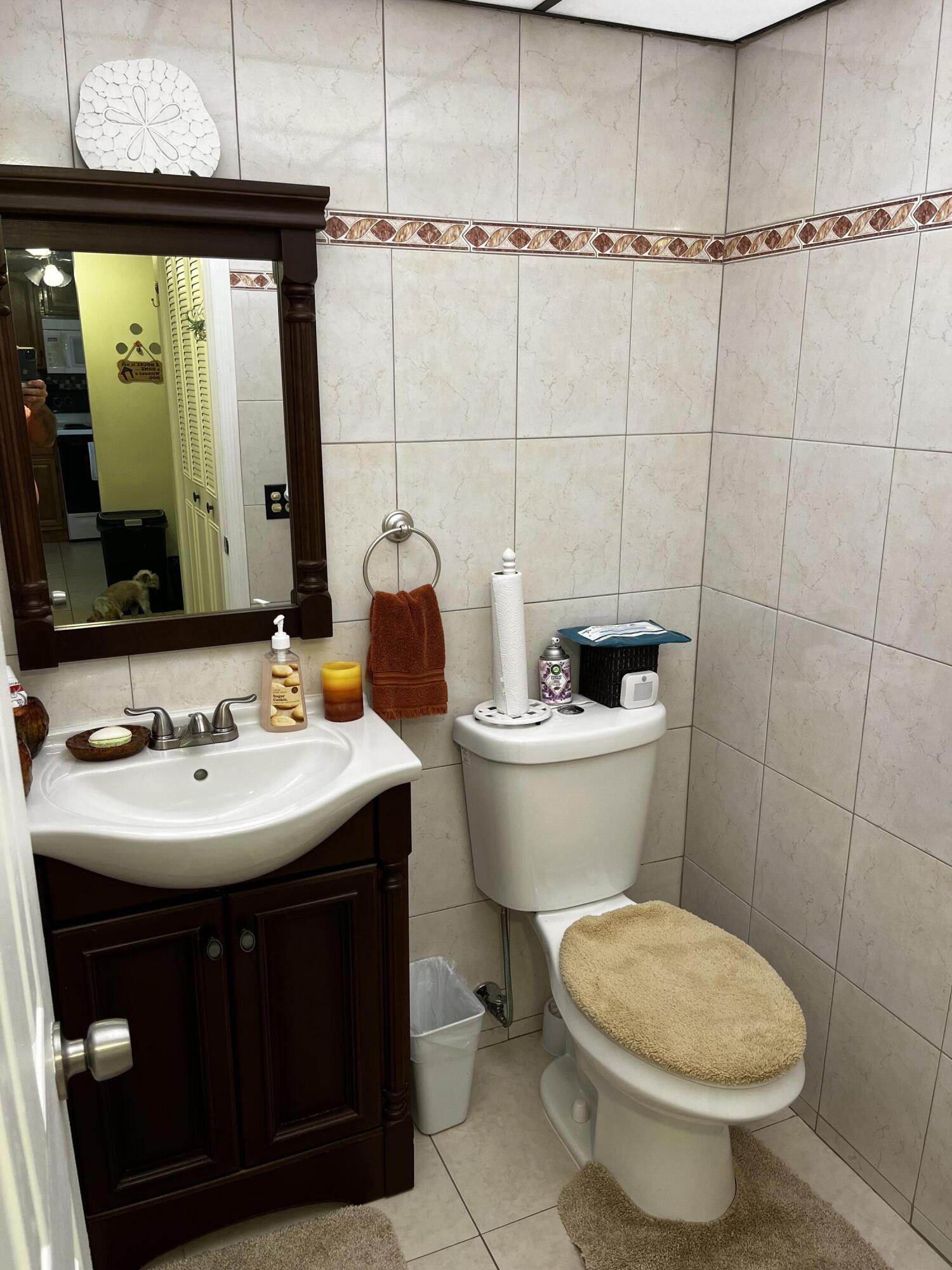 CYPRESS CHASE CONDO NO 5 - Residential