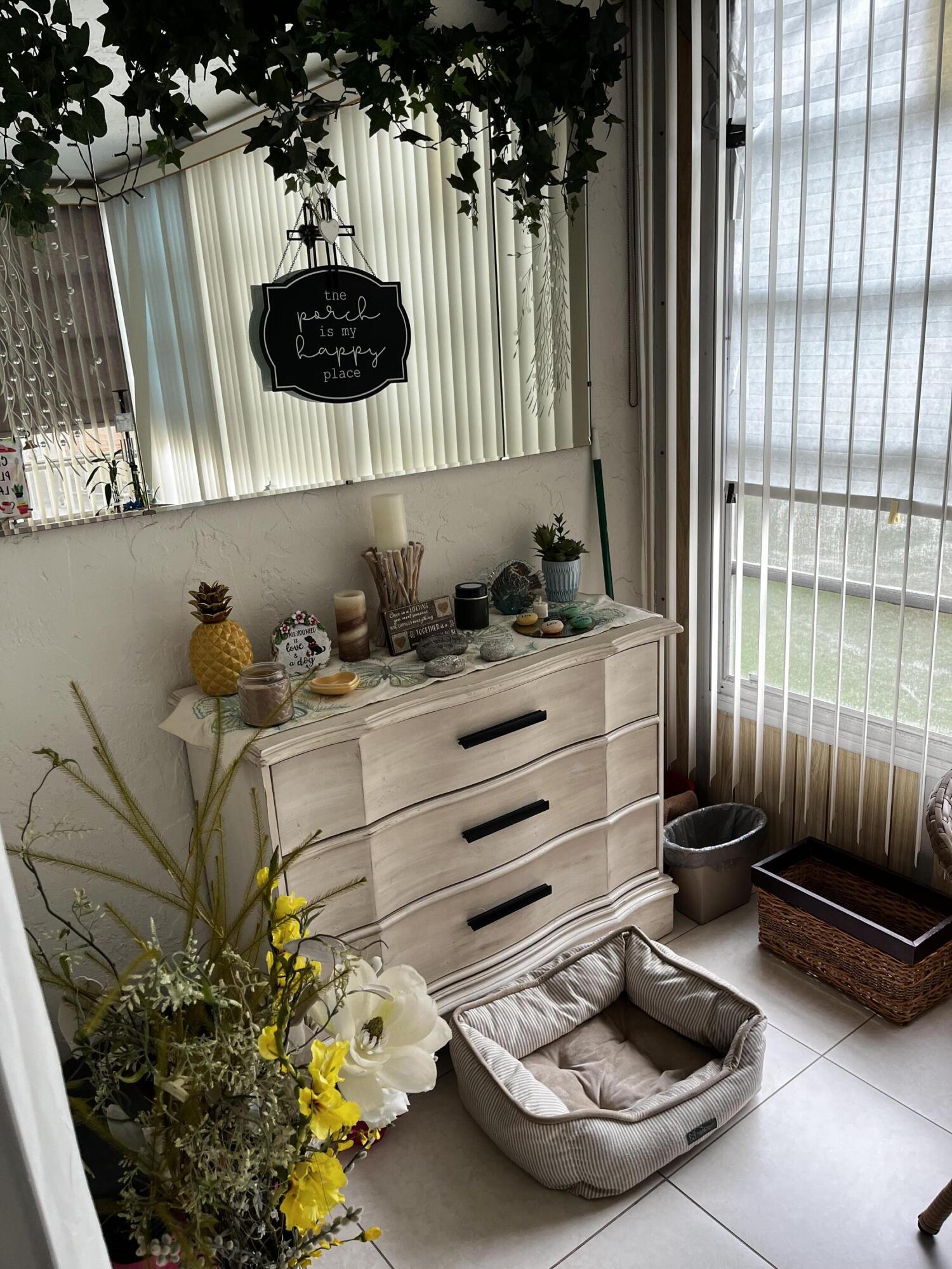 CYPRESS CHASE CONDO NO 5 - Residential