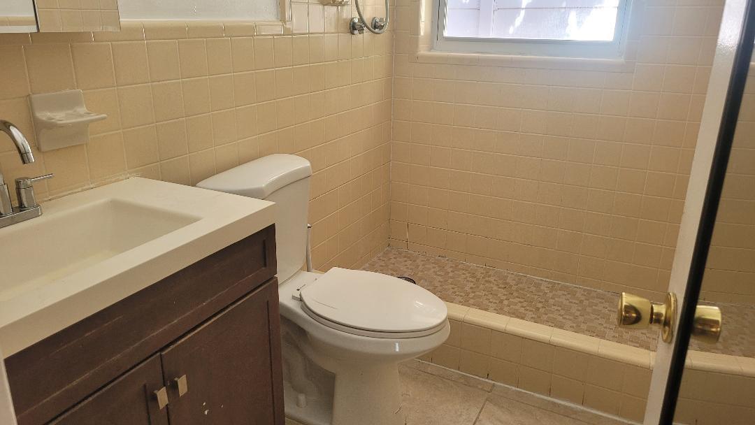 Deerfield Beach 4-4 B - Residential Lease