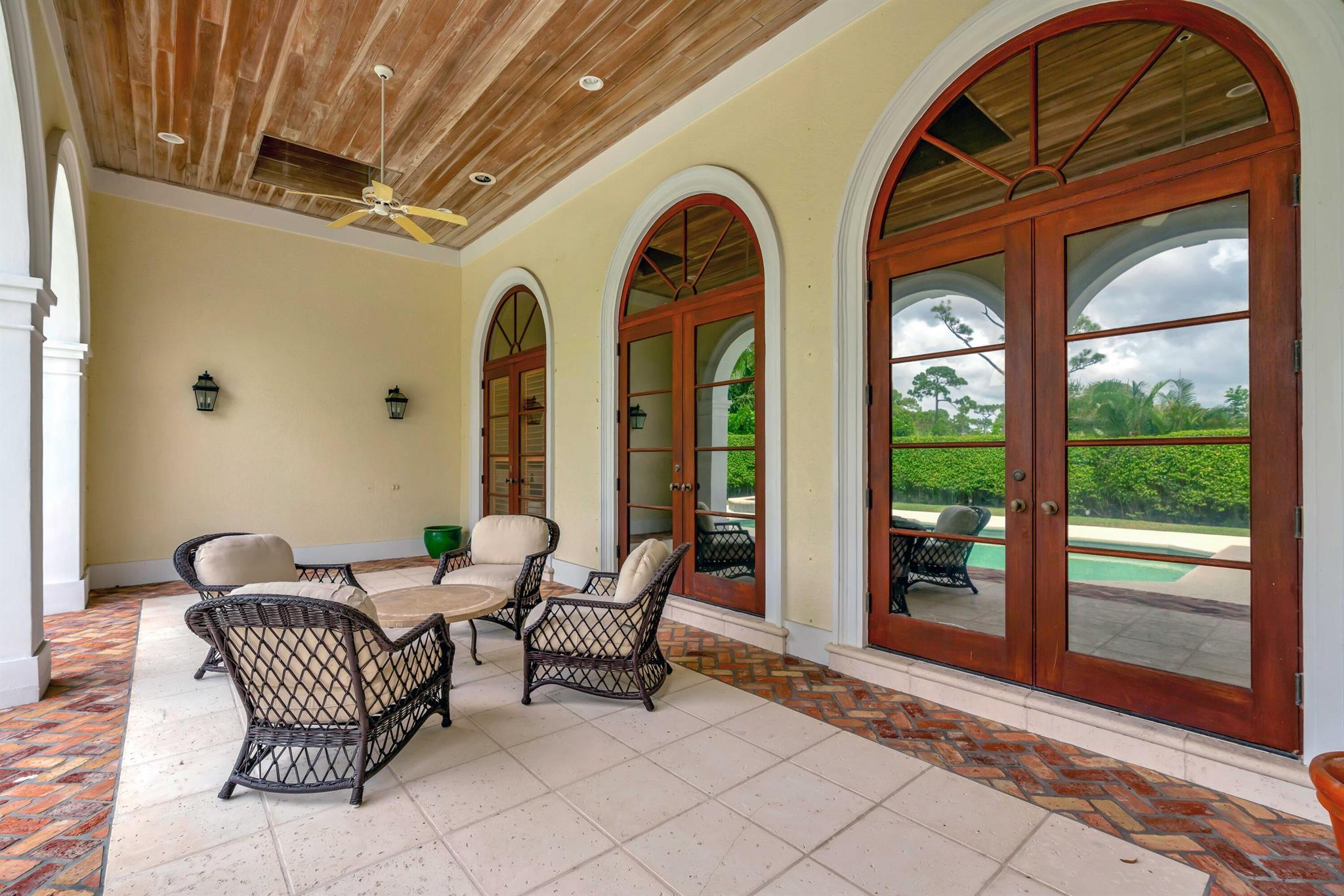 LOBLOLLY PINES - Residential