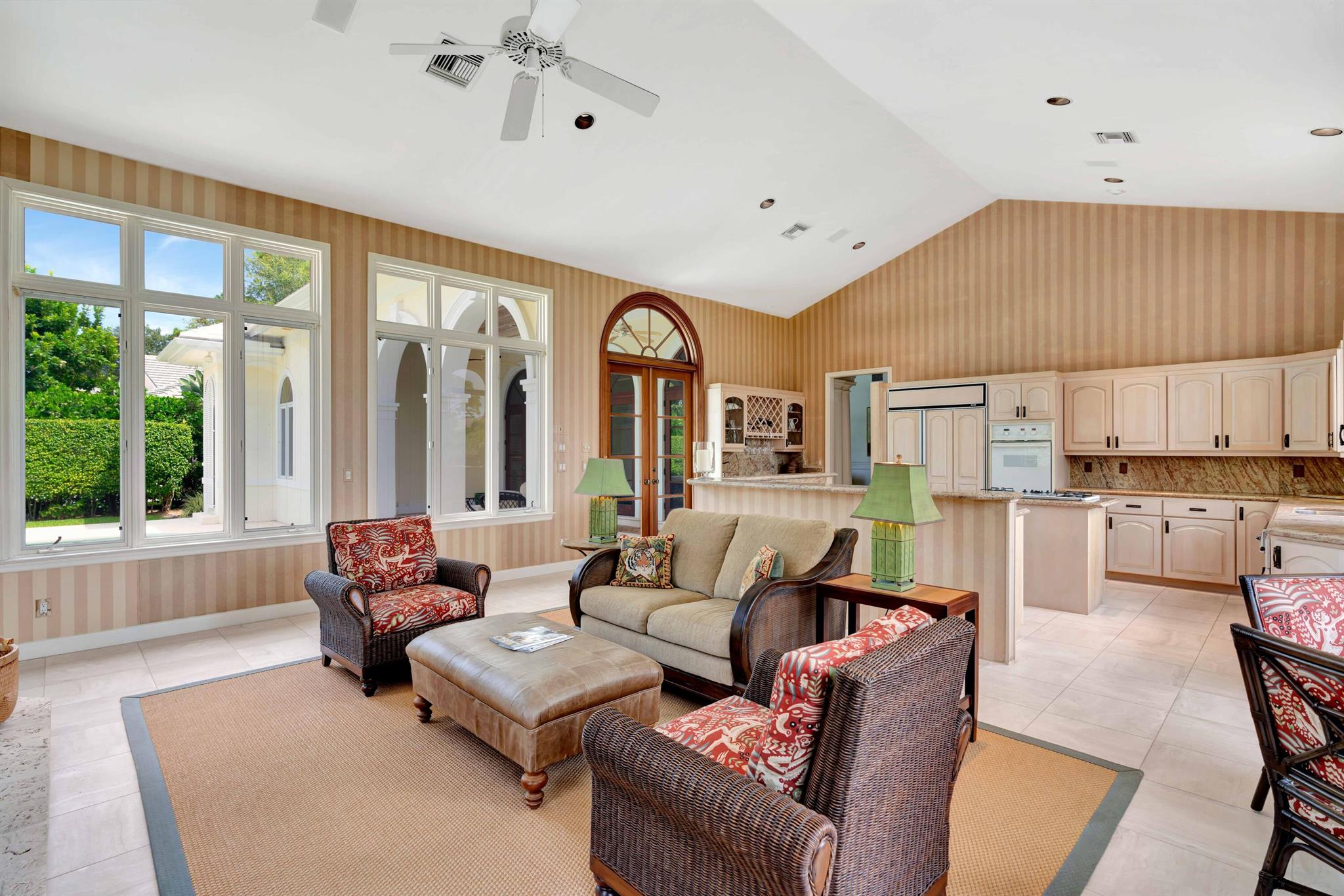 LOBLOLLY PINES - Residential