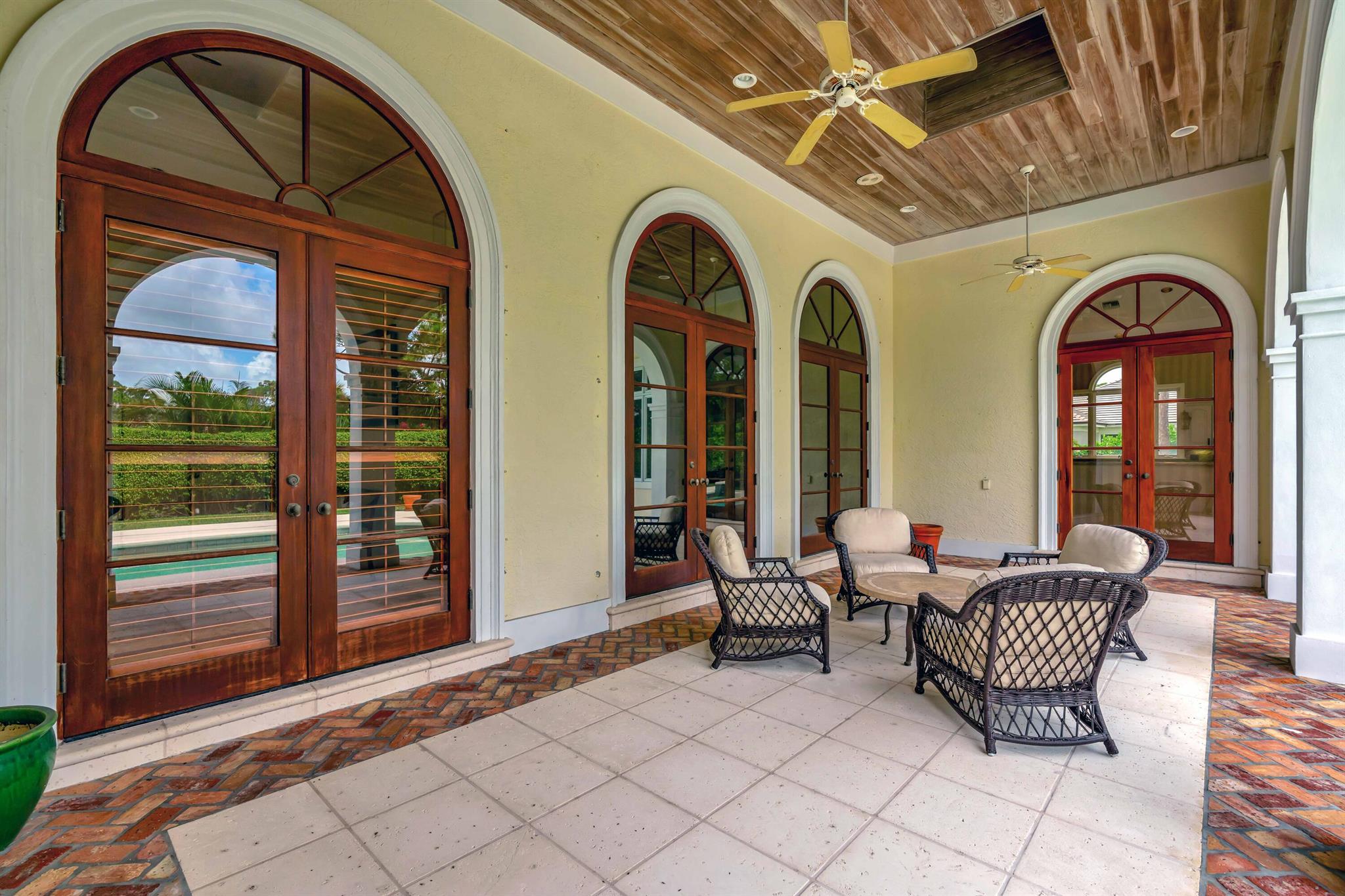 LOBLOLLY PINES - Residential