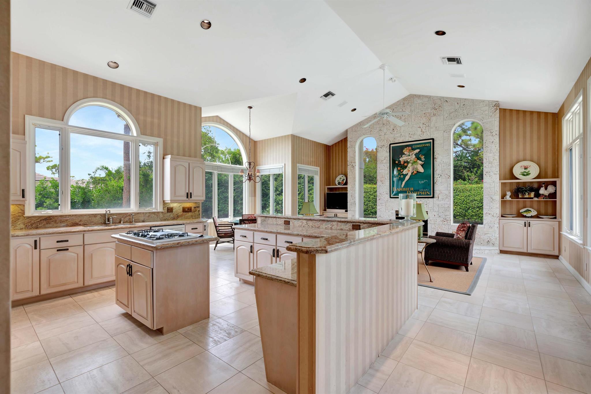 LOBLOLLY PINES - Residential