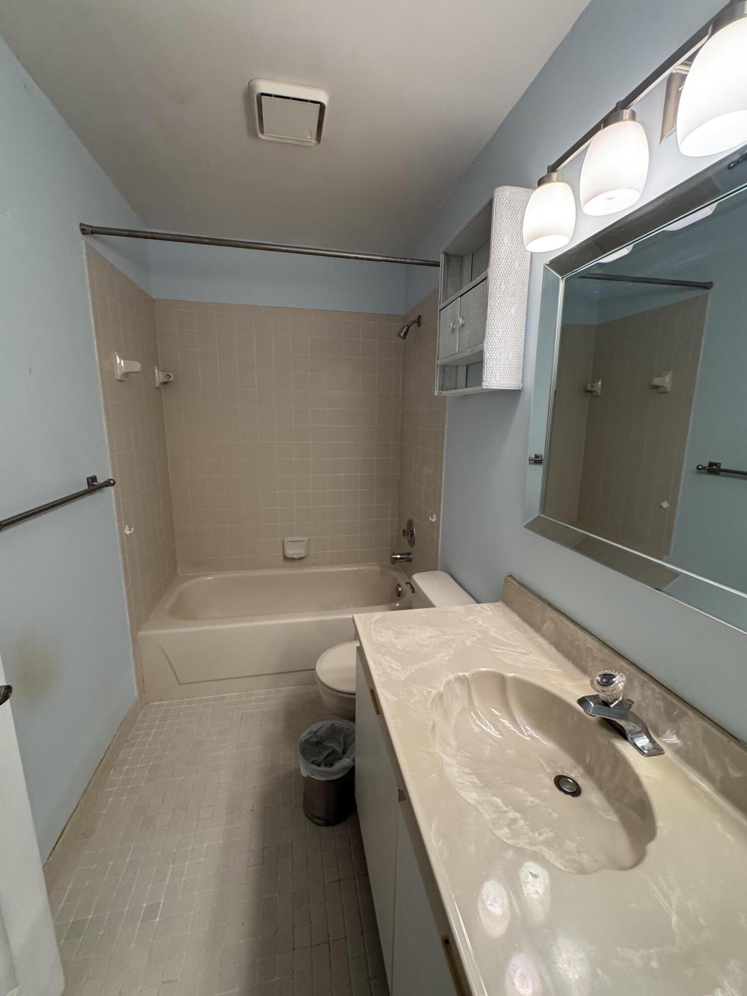 BOYNTON LAKES 5 - Residential