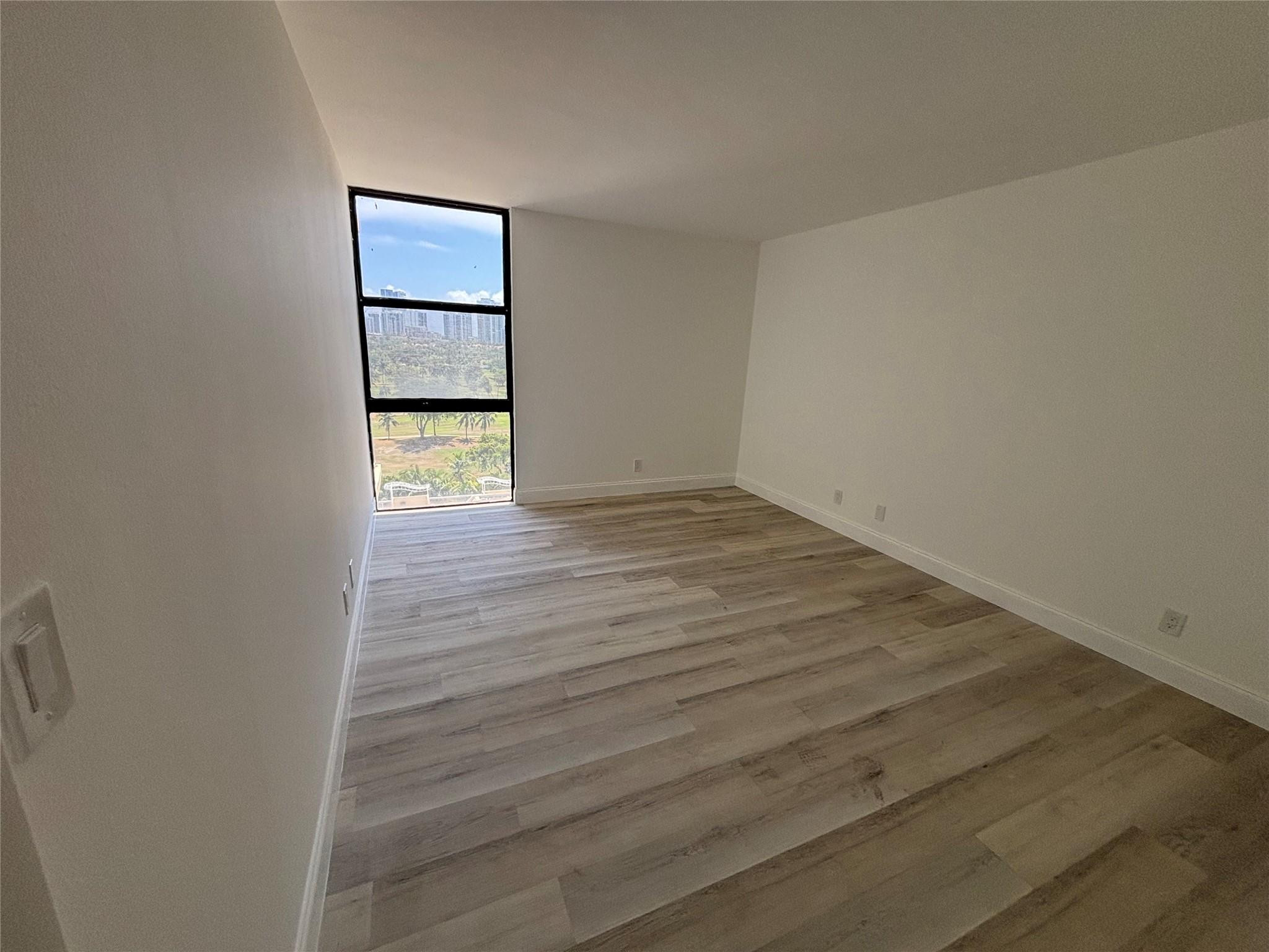 CORONADO CONDO- TOWER II - Residential