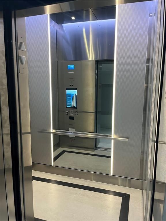 20301 W Country Club Drive 1127