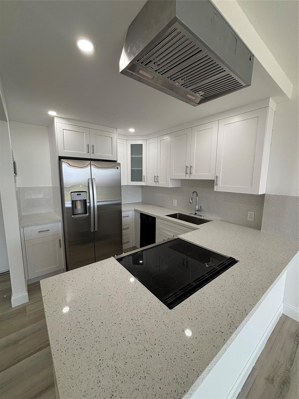 CORONADO CONDO- TOWER II - Residential