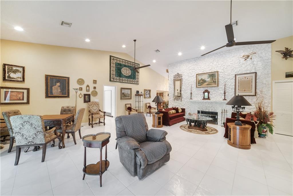 Pine Tree Estates - Residential