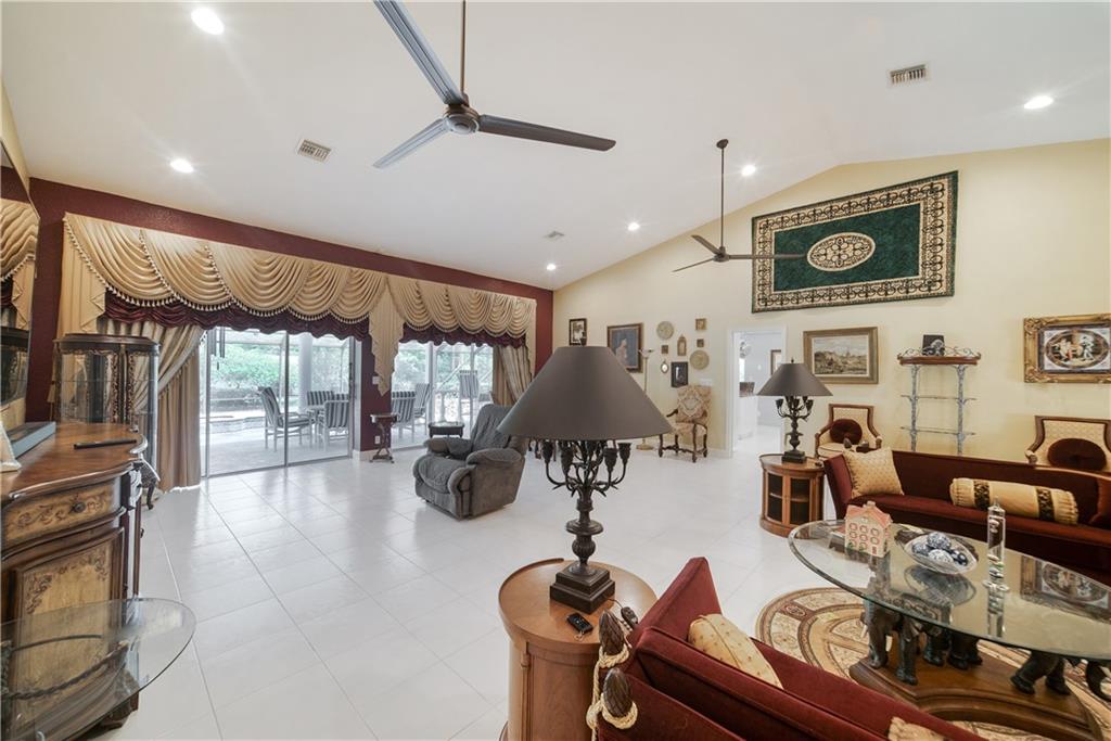 Pine Tree Estates - Residential