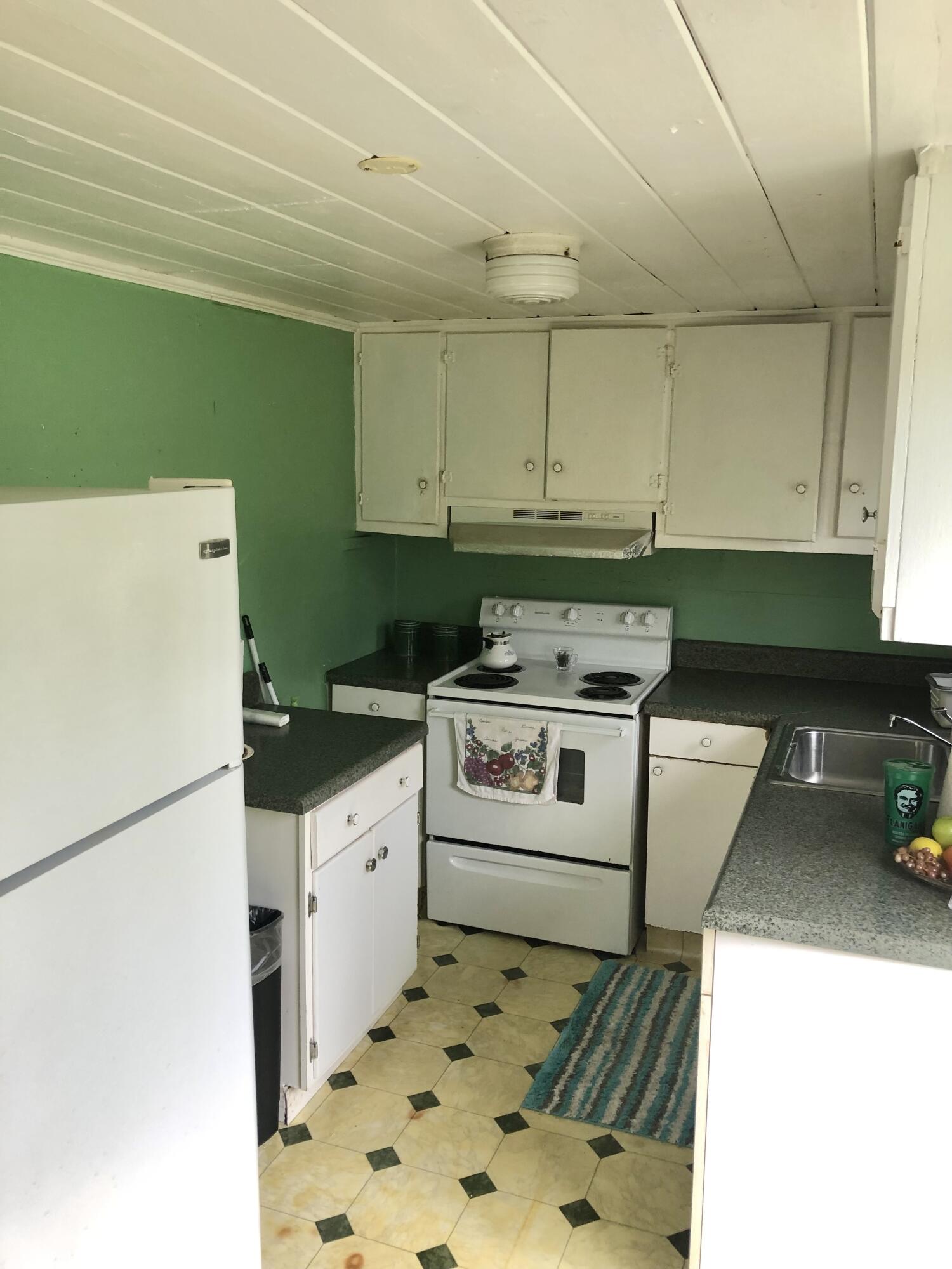 PALM GARDENS 1ST ADD - Residential