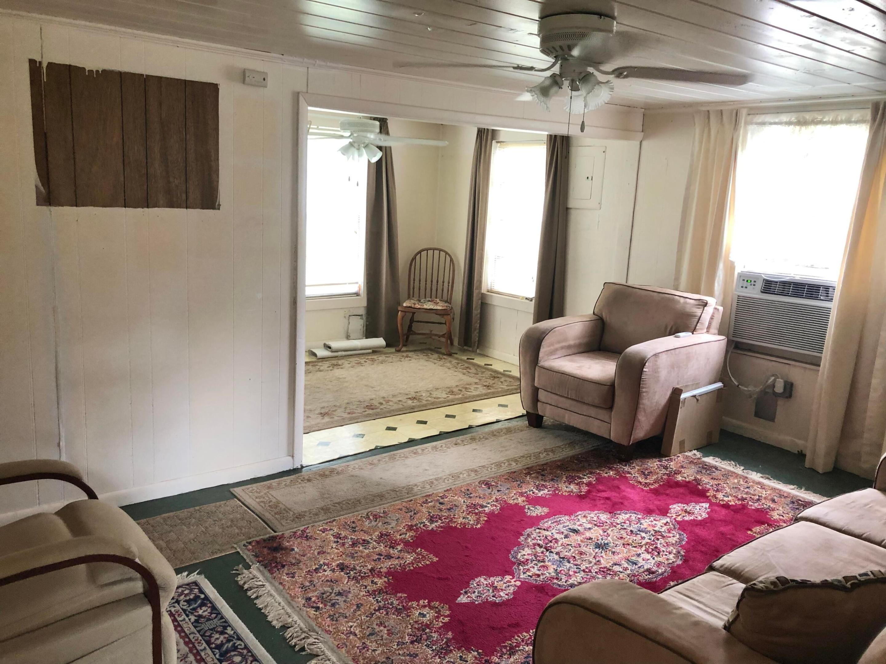 PALM GARDENS 1ST ADD - Residential