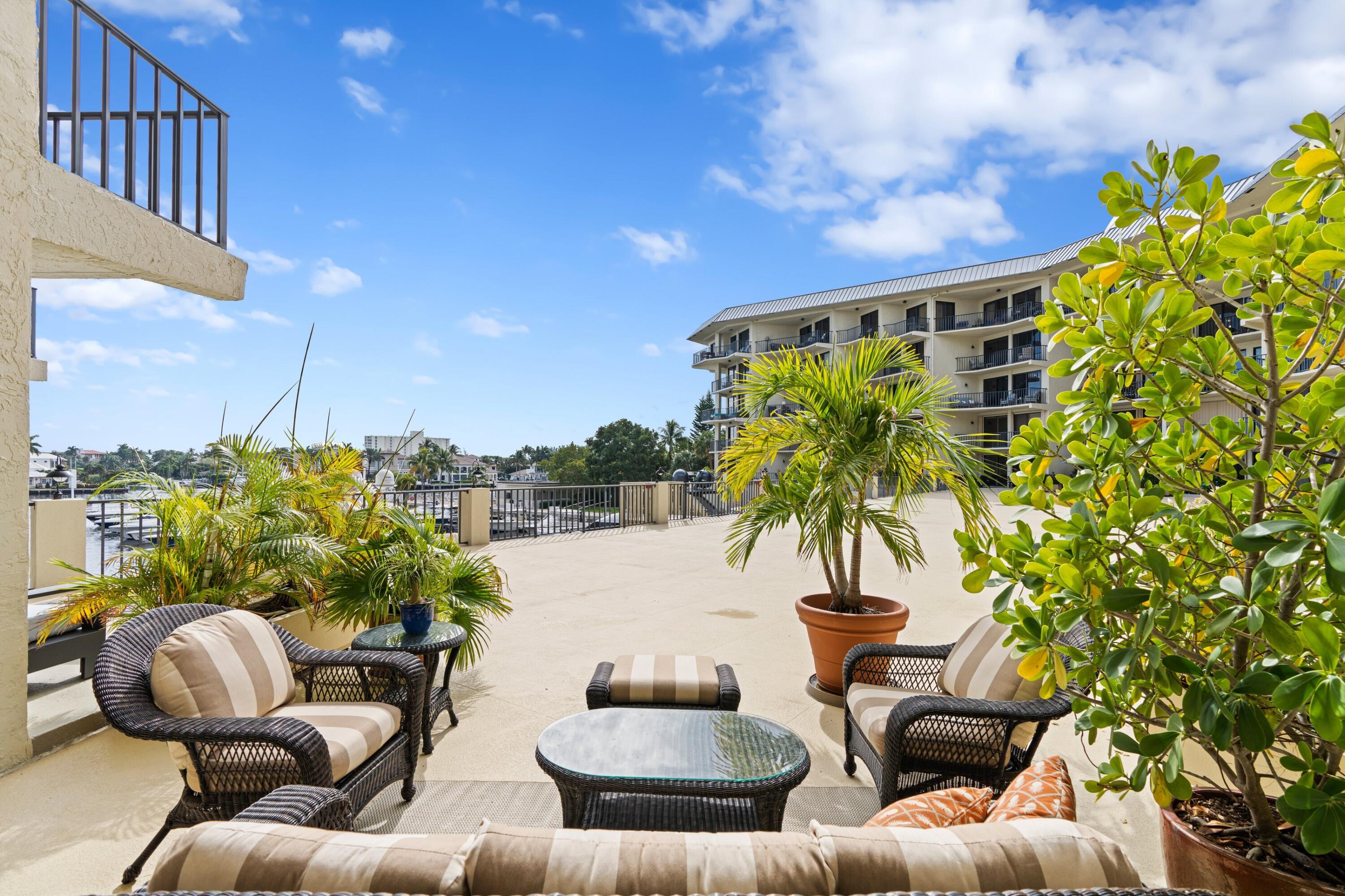 DELRAY HARBOR CLUB CONDO - Residential