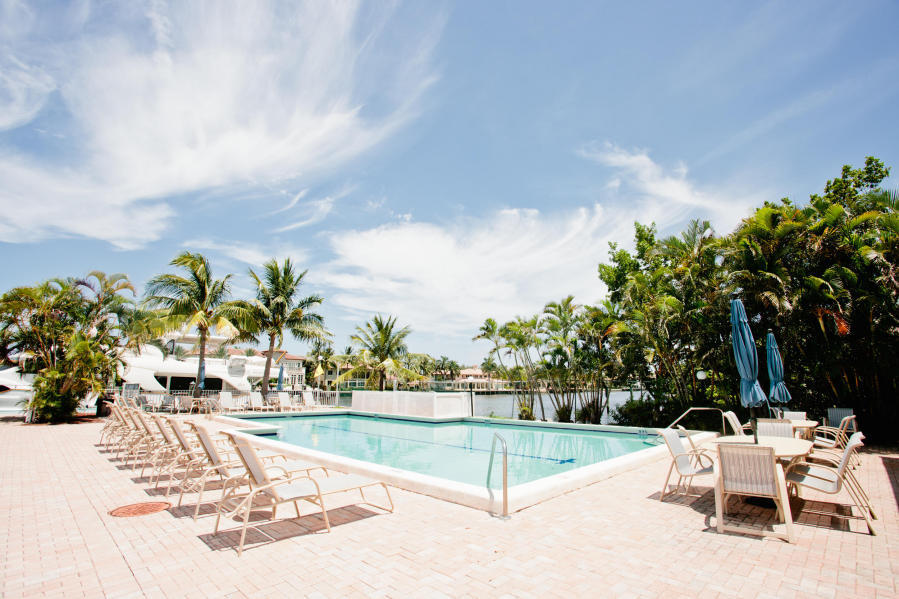 DELRAY HARBOR CLUB CONDO - Residential