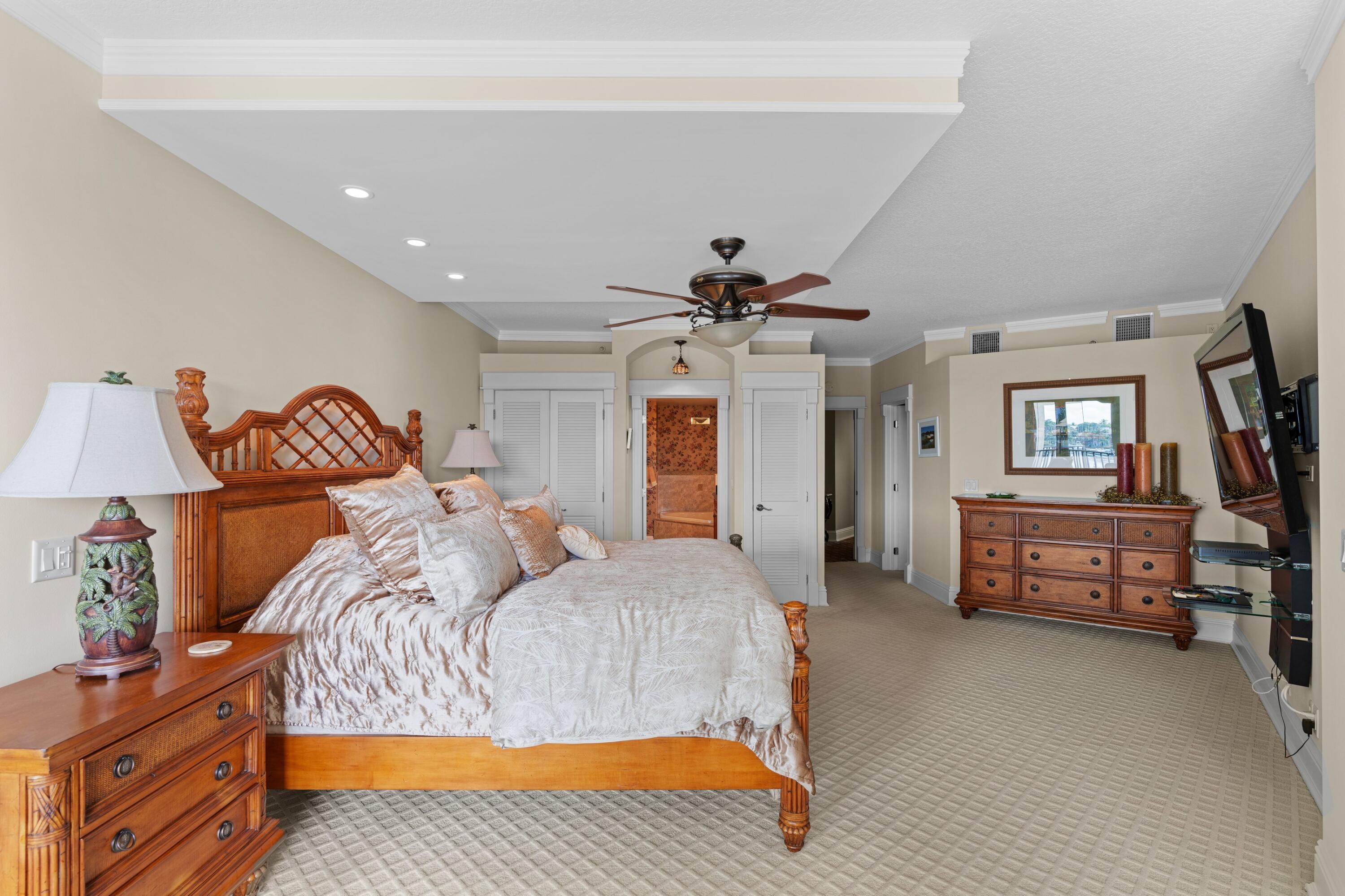 DELRAY HARBOR CLUB CONDO - Residential