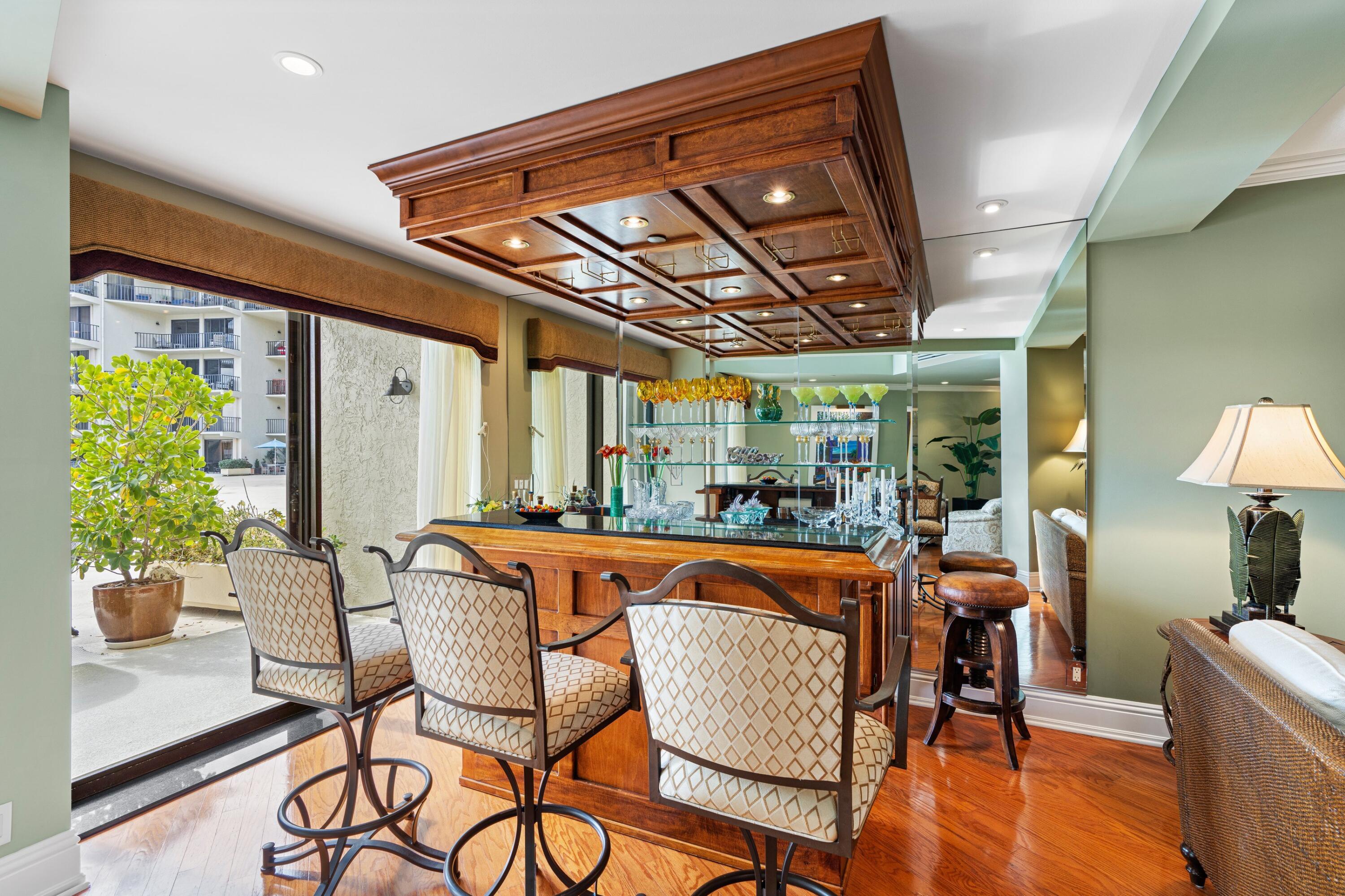 DELRAY HARBOR CLUB CONDO - Residential