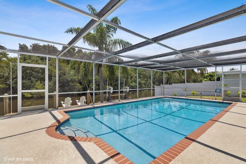 Photo of 198 SW 6th Avenue, Boca Raton, FL 33486 (MLS # R11047689)