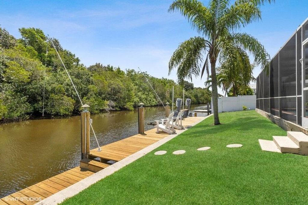 Photo of 198 SW 6th Avenue, Boca Raton, FL 33486 (MLS # R11047689)