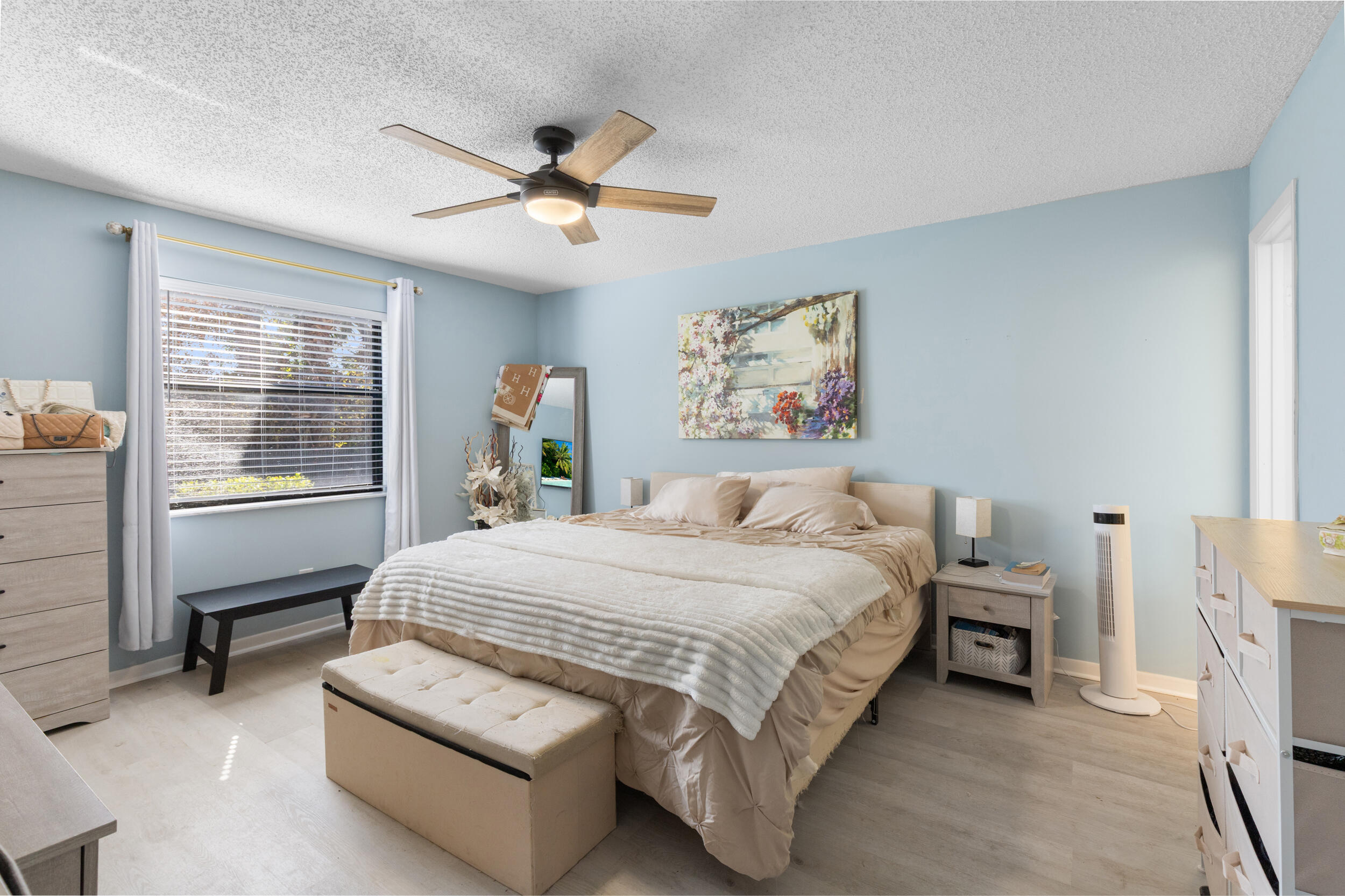 PARKVIEW CONDO - Residential