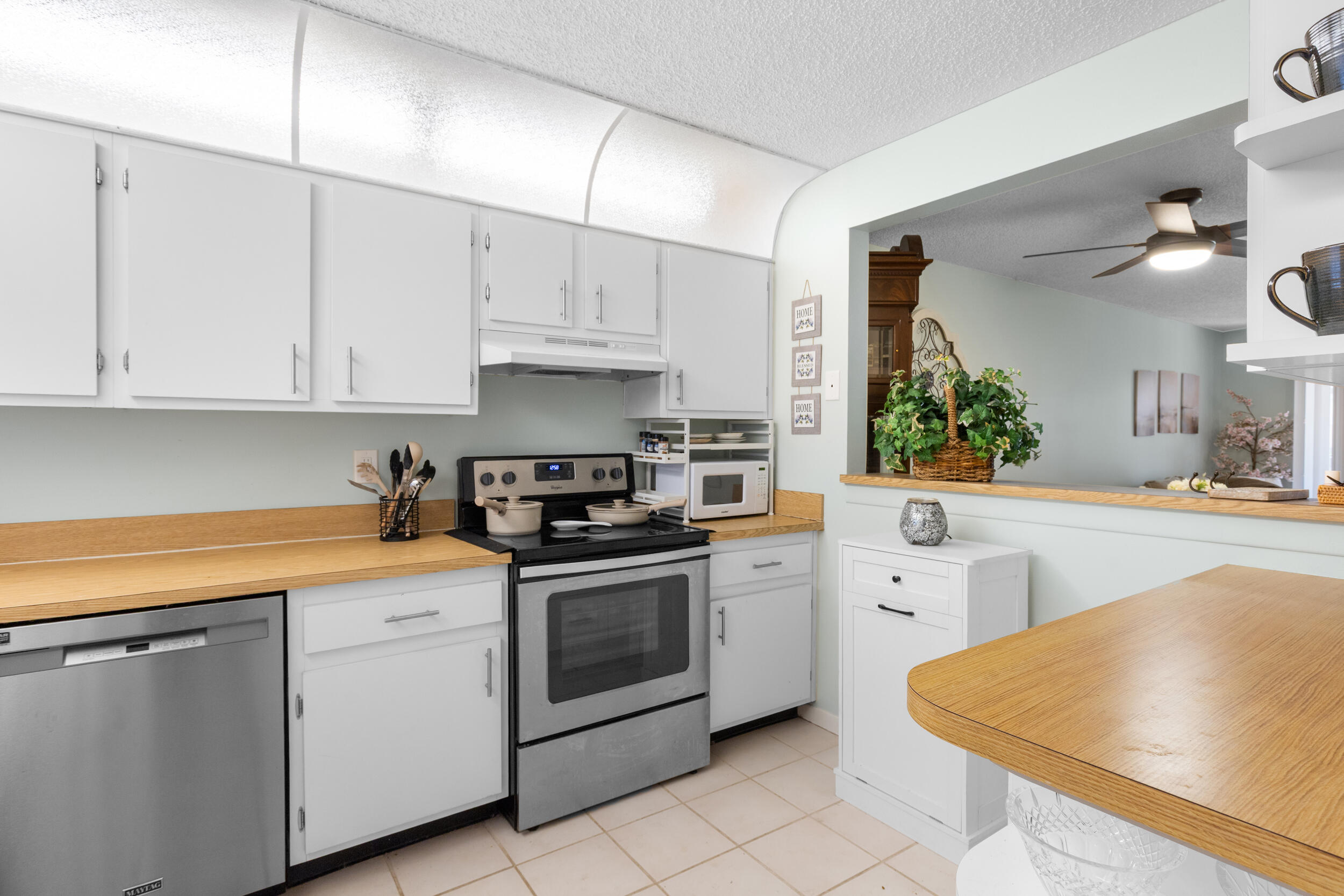 PARKVIEW CONDO - Residential