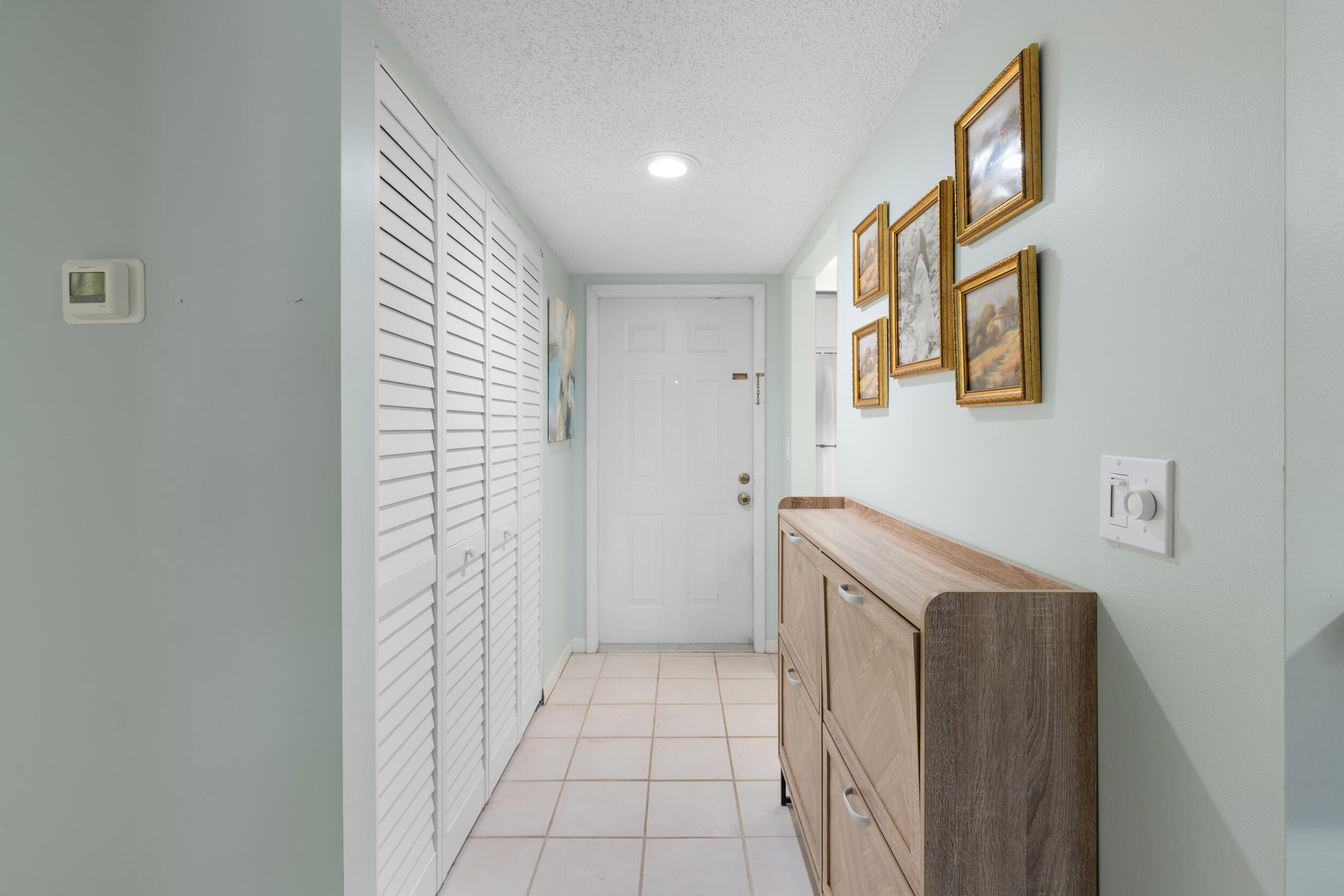 PARKVIEW CONDO - Residential