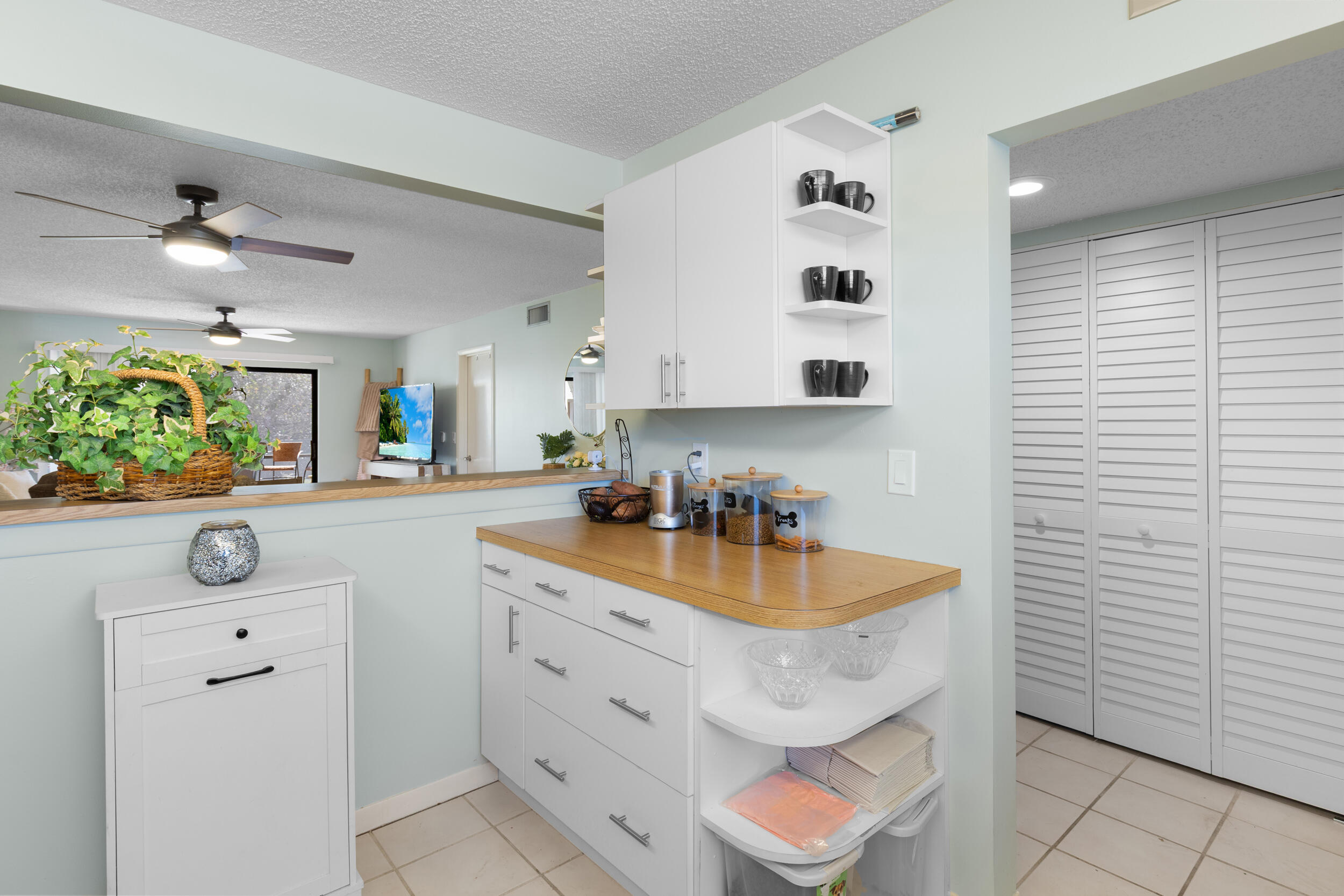 PARKVIEW CONDO - Residential