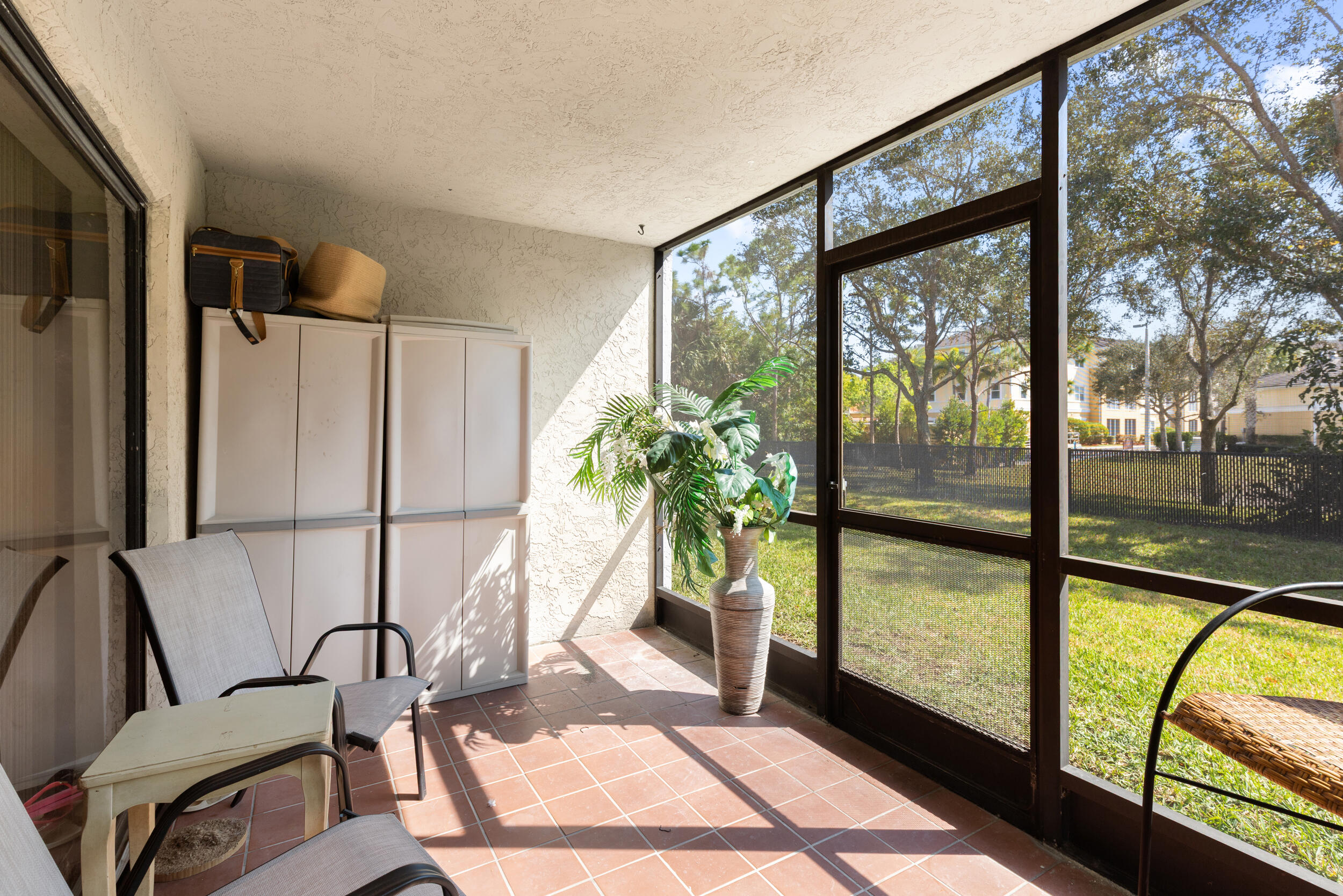 PARKVIEW CONDO - Residential