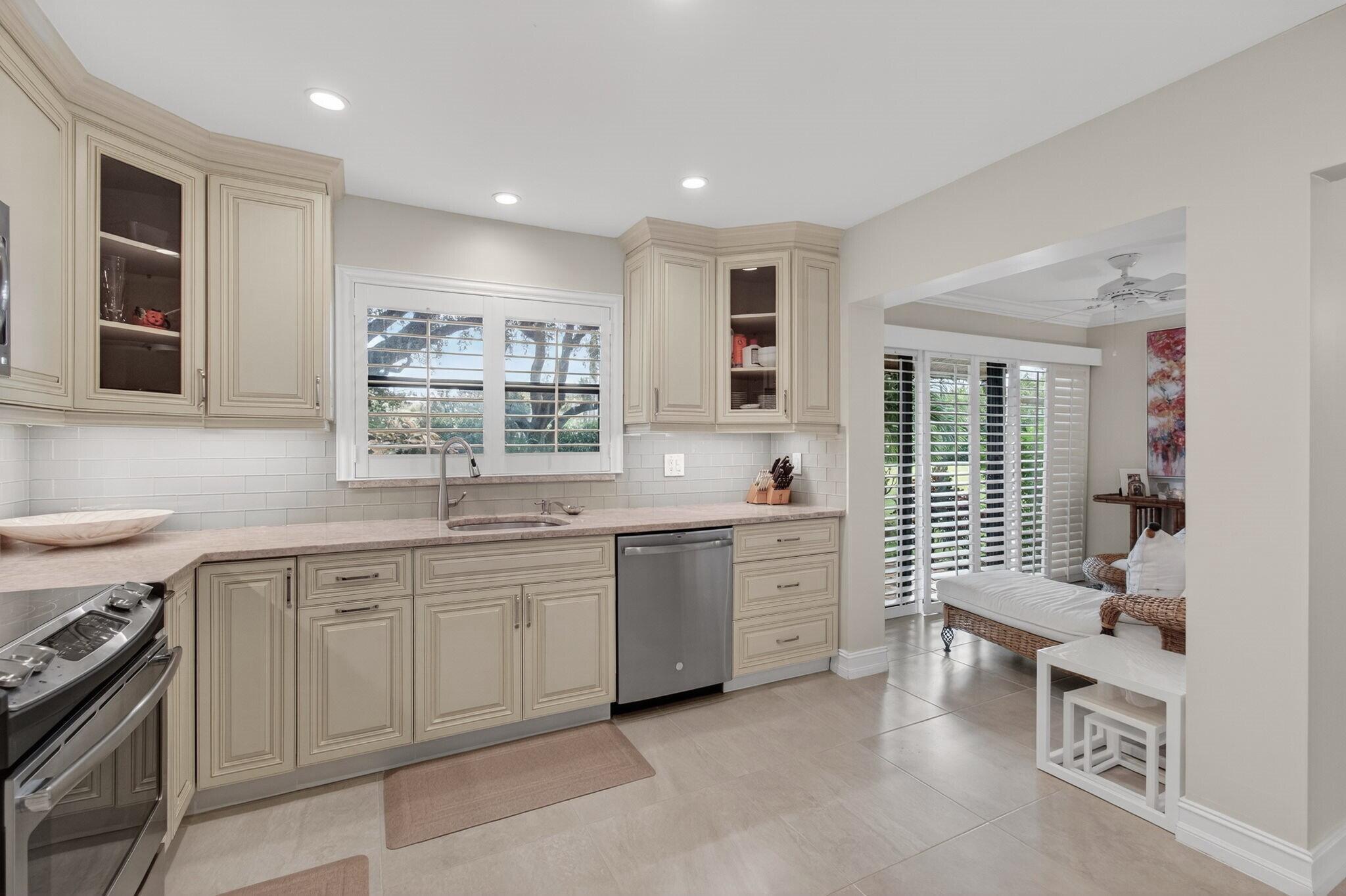 BENT TREE VILLAS WEST CON - Residential
