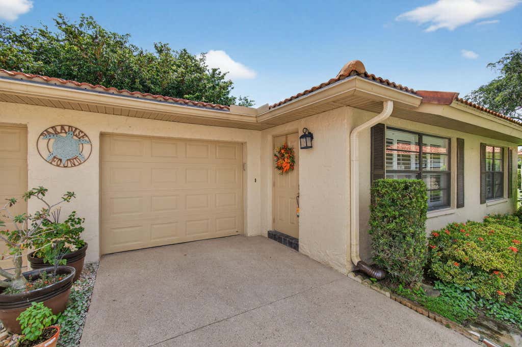 Photo of 4490 Nutmeg Tree Lane #B, Boynton Beach, FL 33436 (MLS # R11134629)
