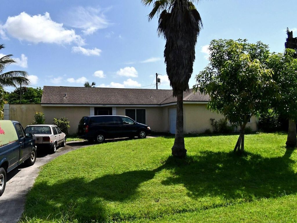 Photo of 2307 SE Seafury Lane SE, Port Saint Lucie, FL 34952 (MLS # R11031101)