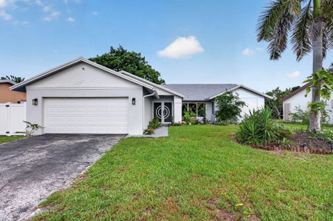 Tiny photo for 4950 SW 11th Circle, Margate, FL 33068 (MLS # B26069632)
