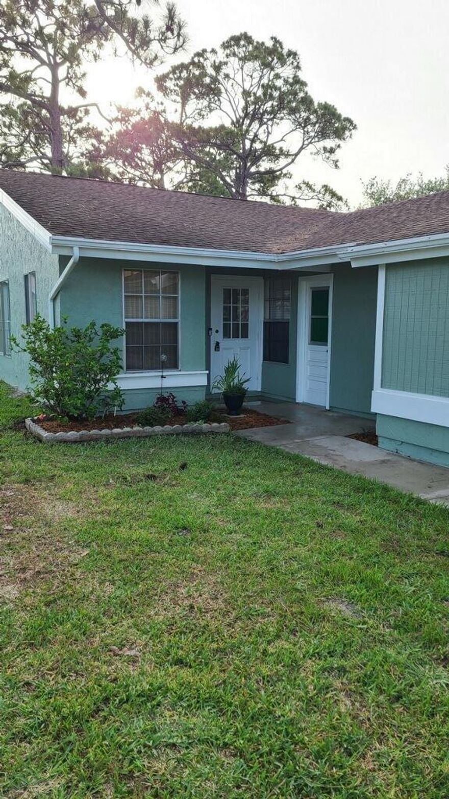 One of the most sought after townhome/villa subdivisions in the city. Well settled neighborhood seconds from shopping, recreation, medical facilities. Very clean 2 bedroom unit (with a garage!) ready for you to move right in. Well kept community featuring good Rec facilities. New water heater and flooring! See it today!