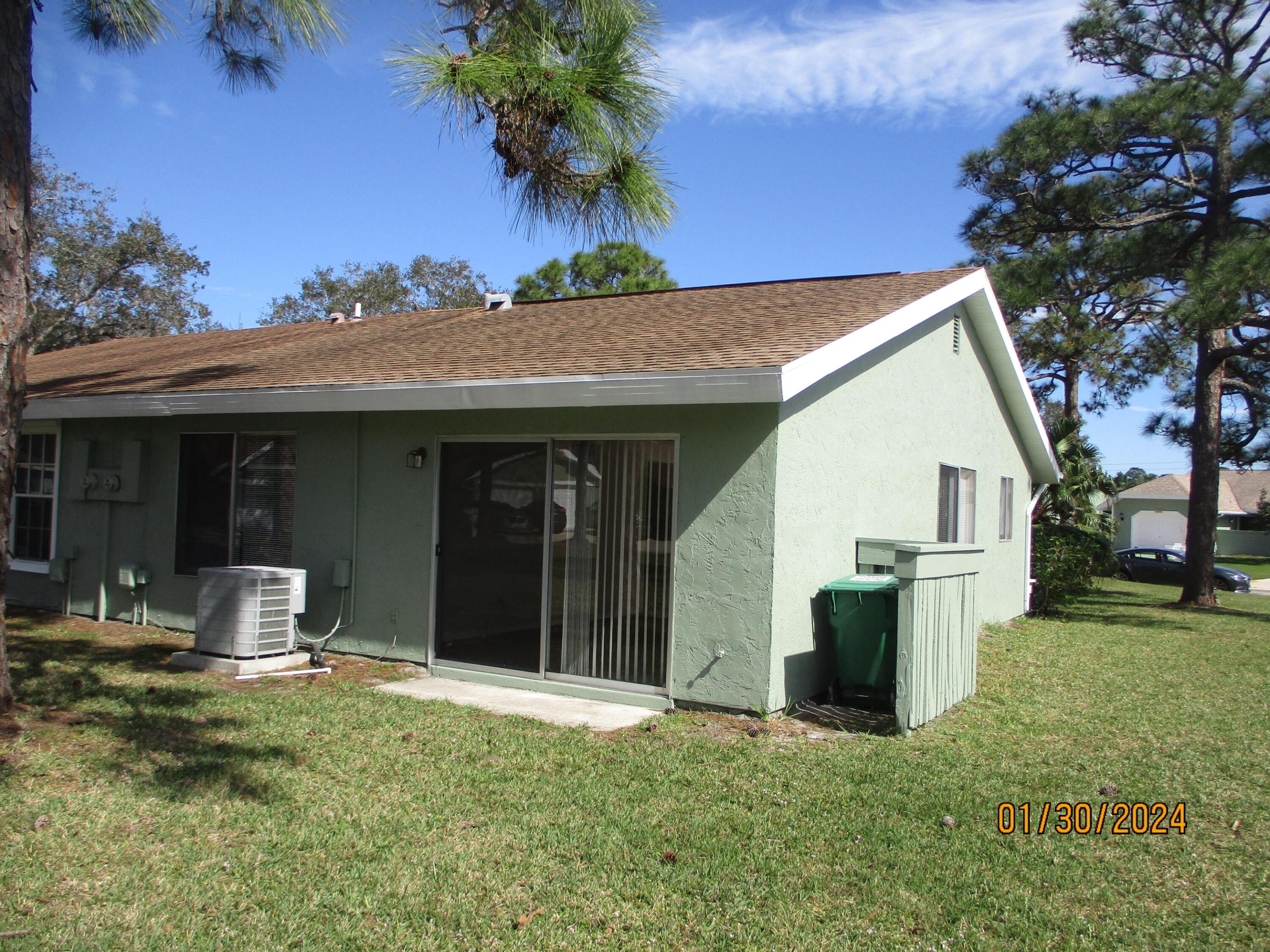 SOUTH PORT ST LUCIE UNIT 17 - Residential