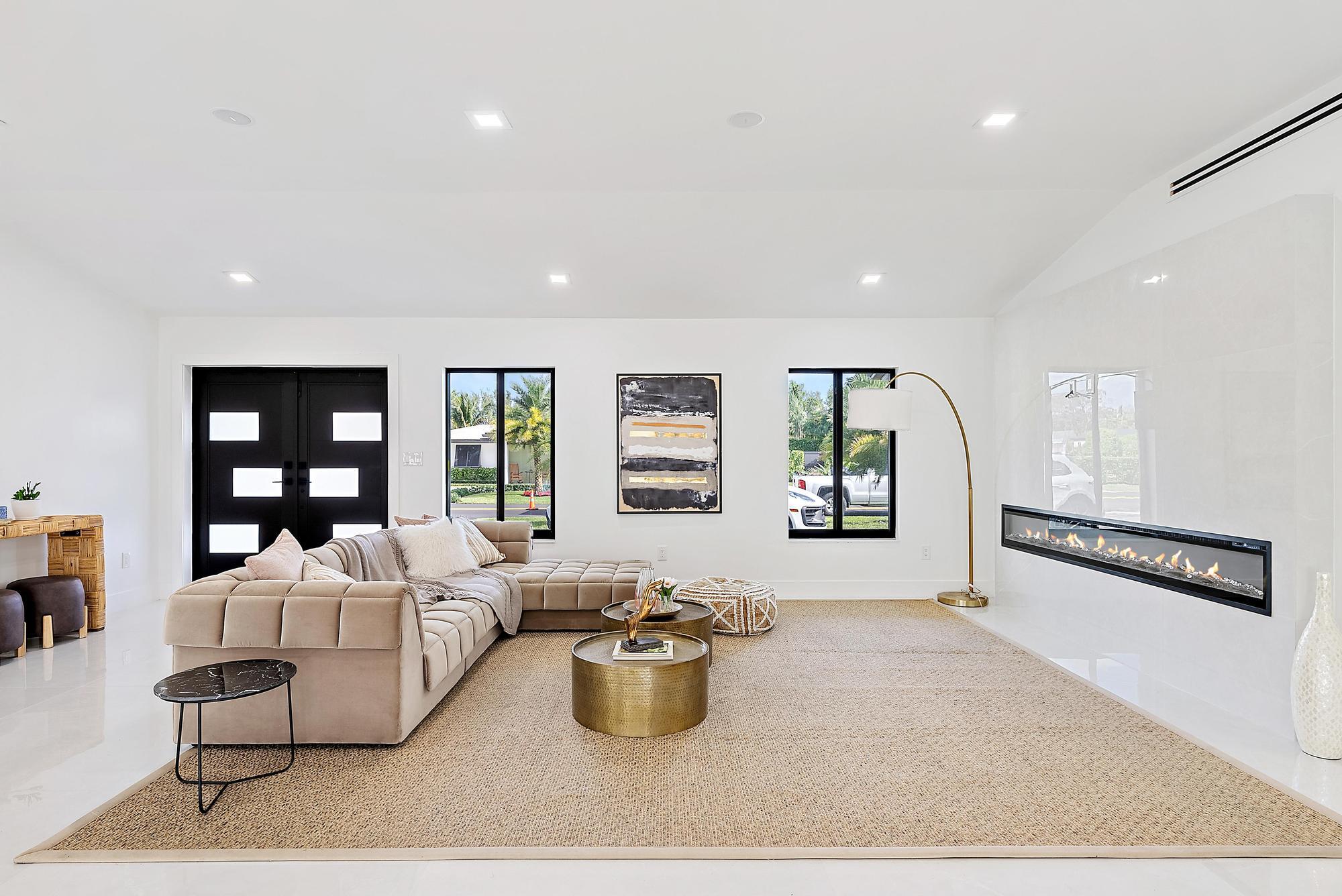 LAKE CLARKE ISLE 2 - Residential