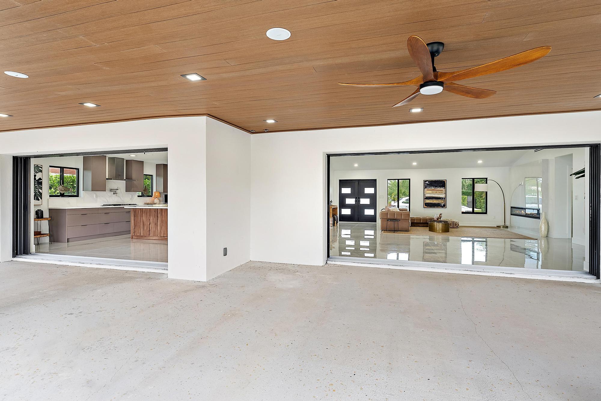 LAKE CLARKE ISLE 2 - Residential