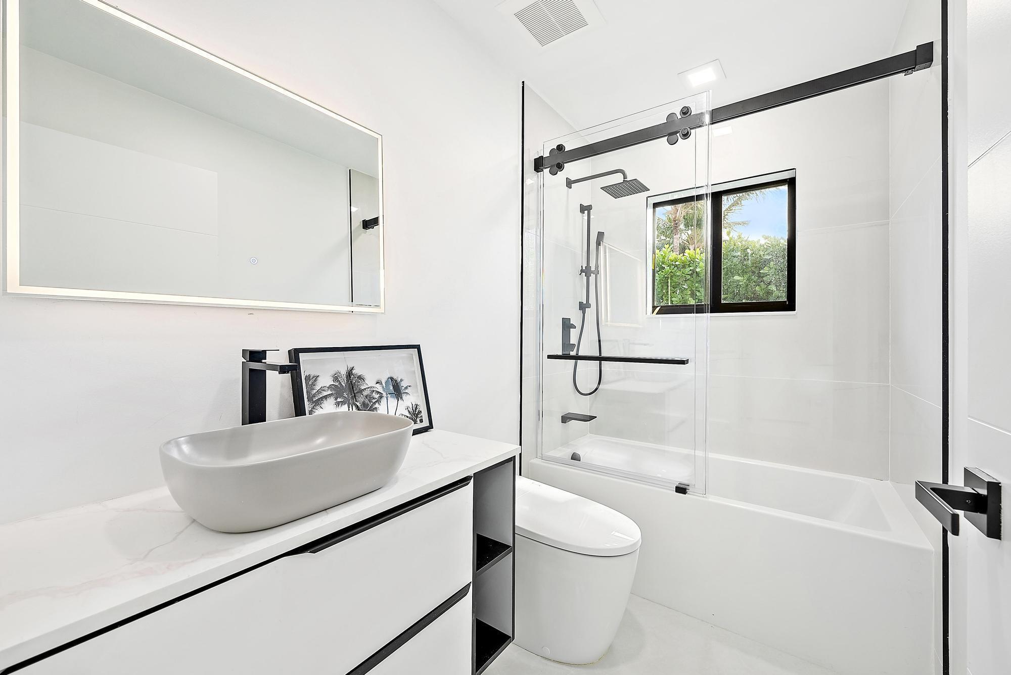 LAKE CLARKE ISLE 2 - Residential