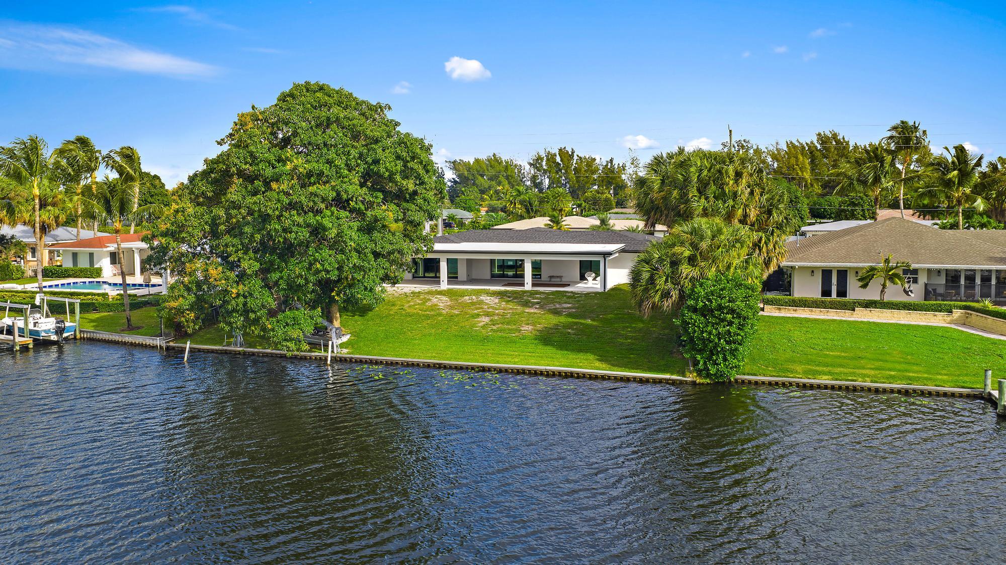 LAKE CLARKE ISLE 2 - Residential