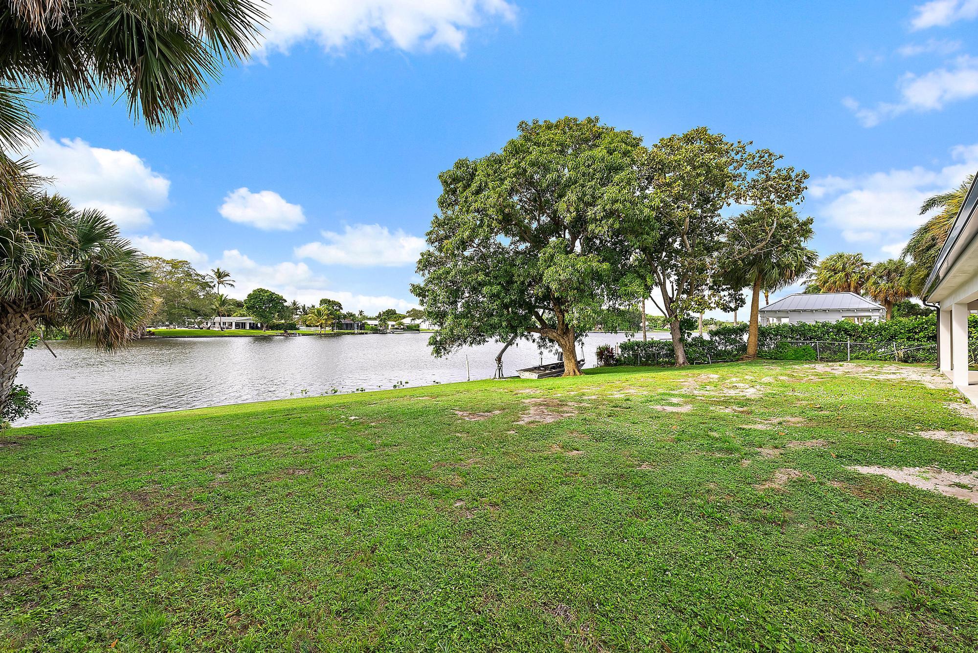 LAKE CLARKE ISLE 2 - Residential