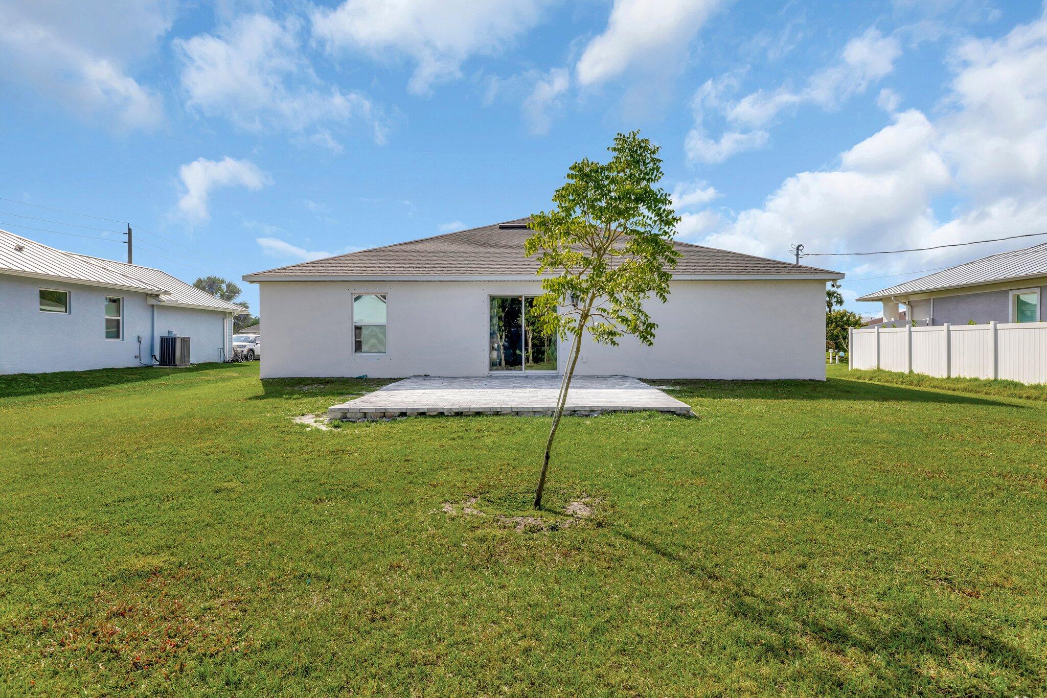PORT ST LUCIE SECTION 7 - Residential Lease