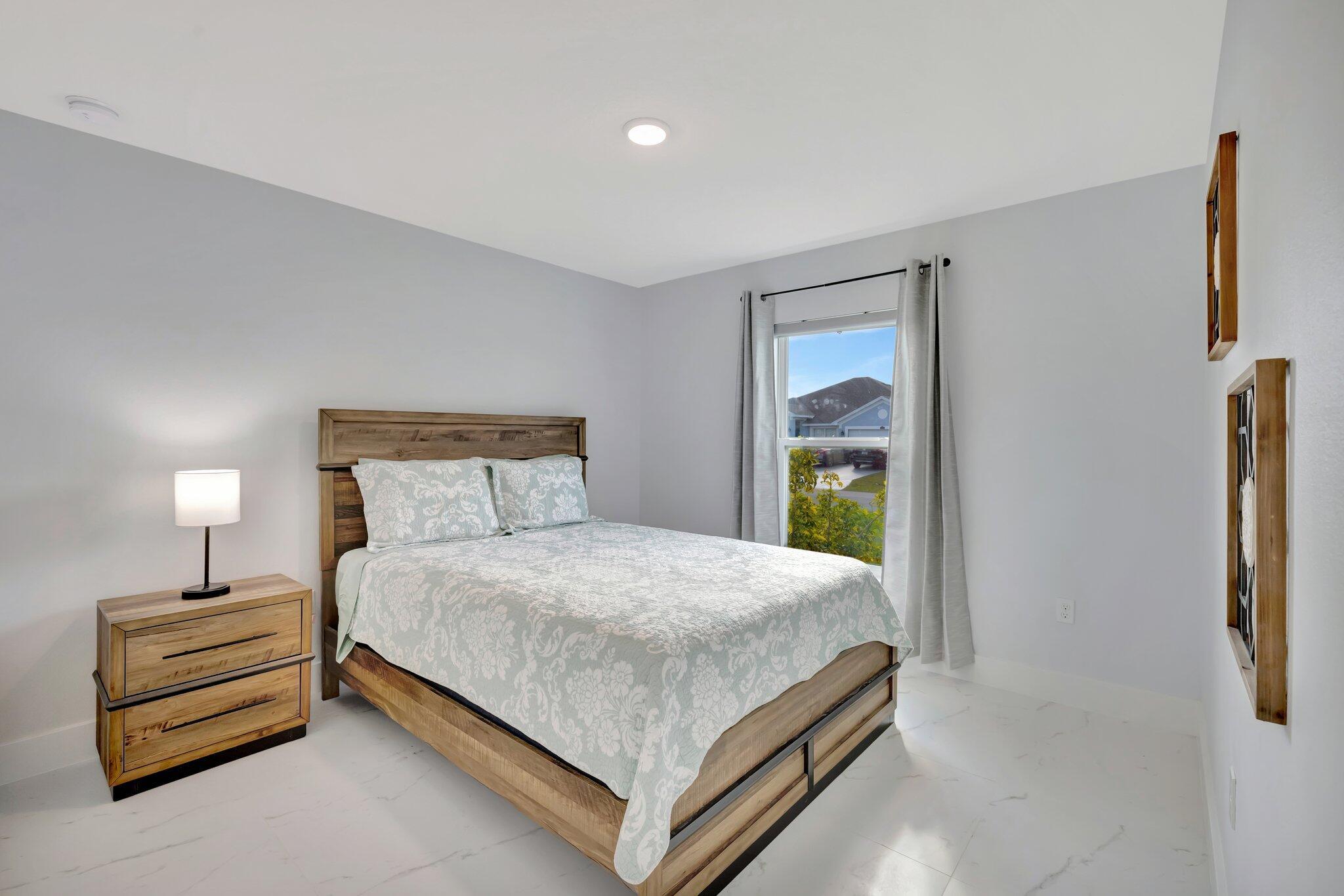 PORT ST LUCIE SECTION 7 - Residential Lease