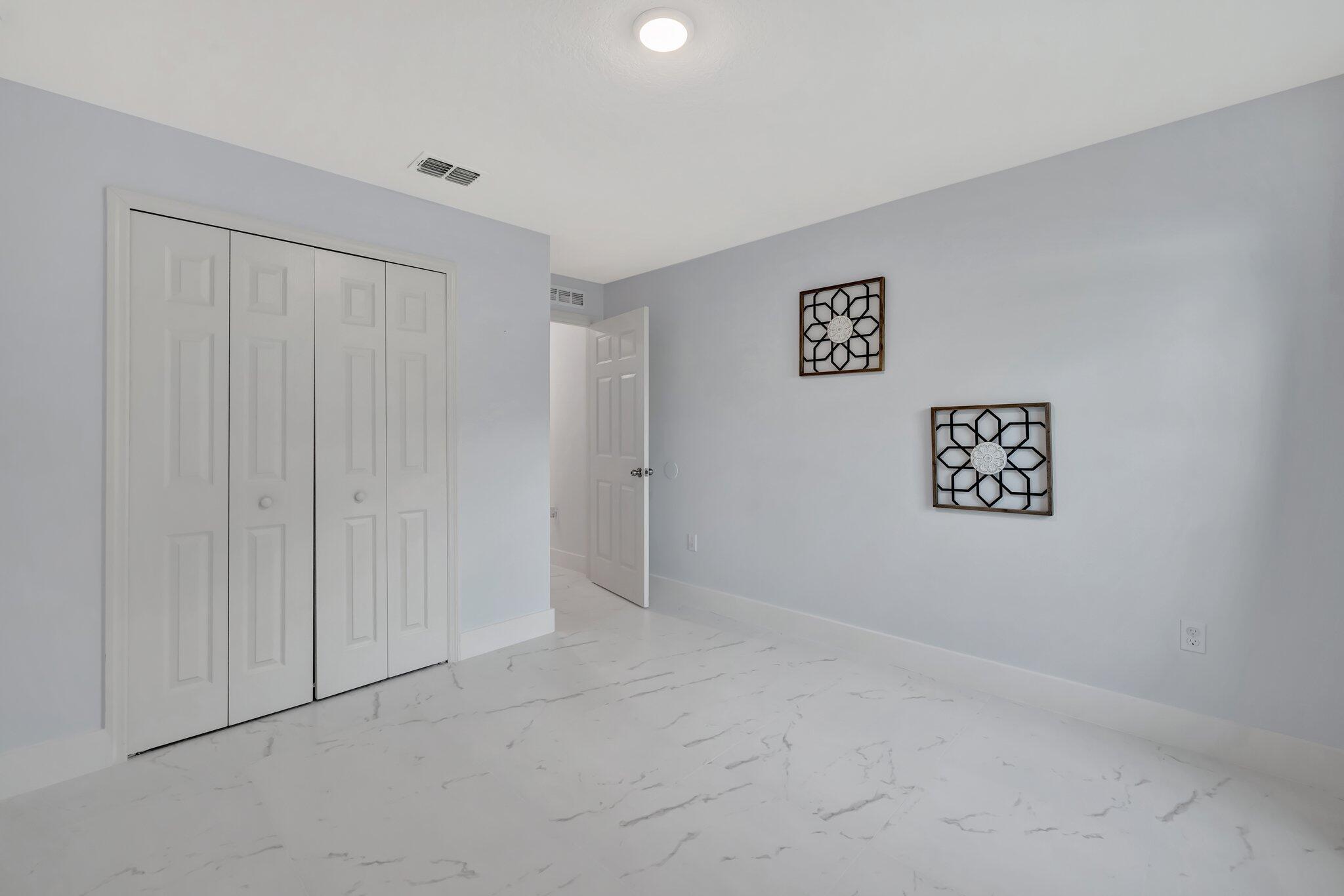 PORT ST LUCIE SECTION 7 - Residential Lease