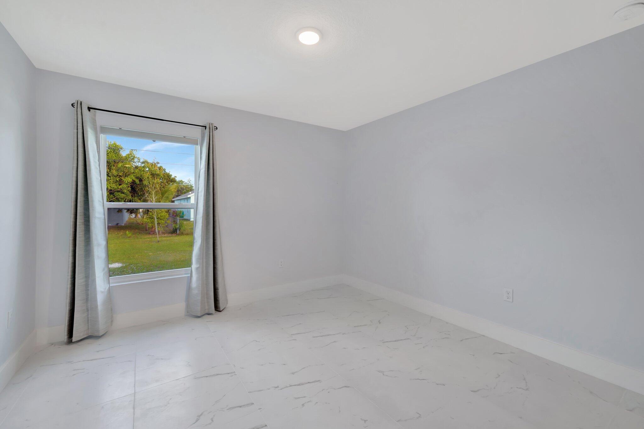 PORT ST LUCIE SECTION 7 - Residential Lease