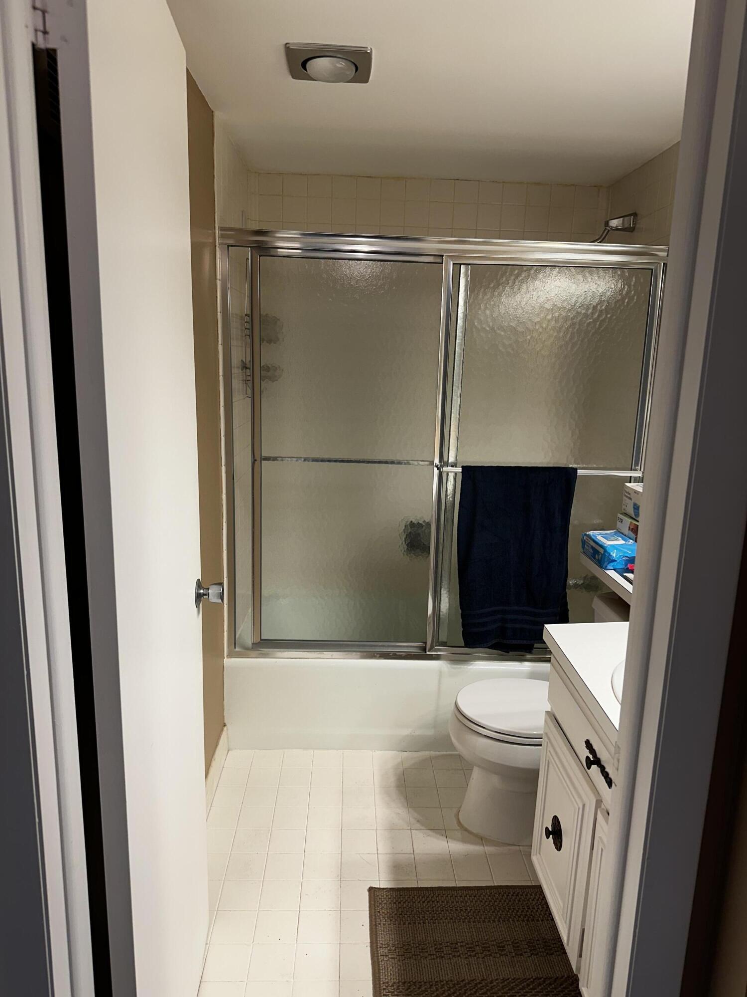 LANDS OF THE PRESIDENT CONDO 8 - Residential