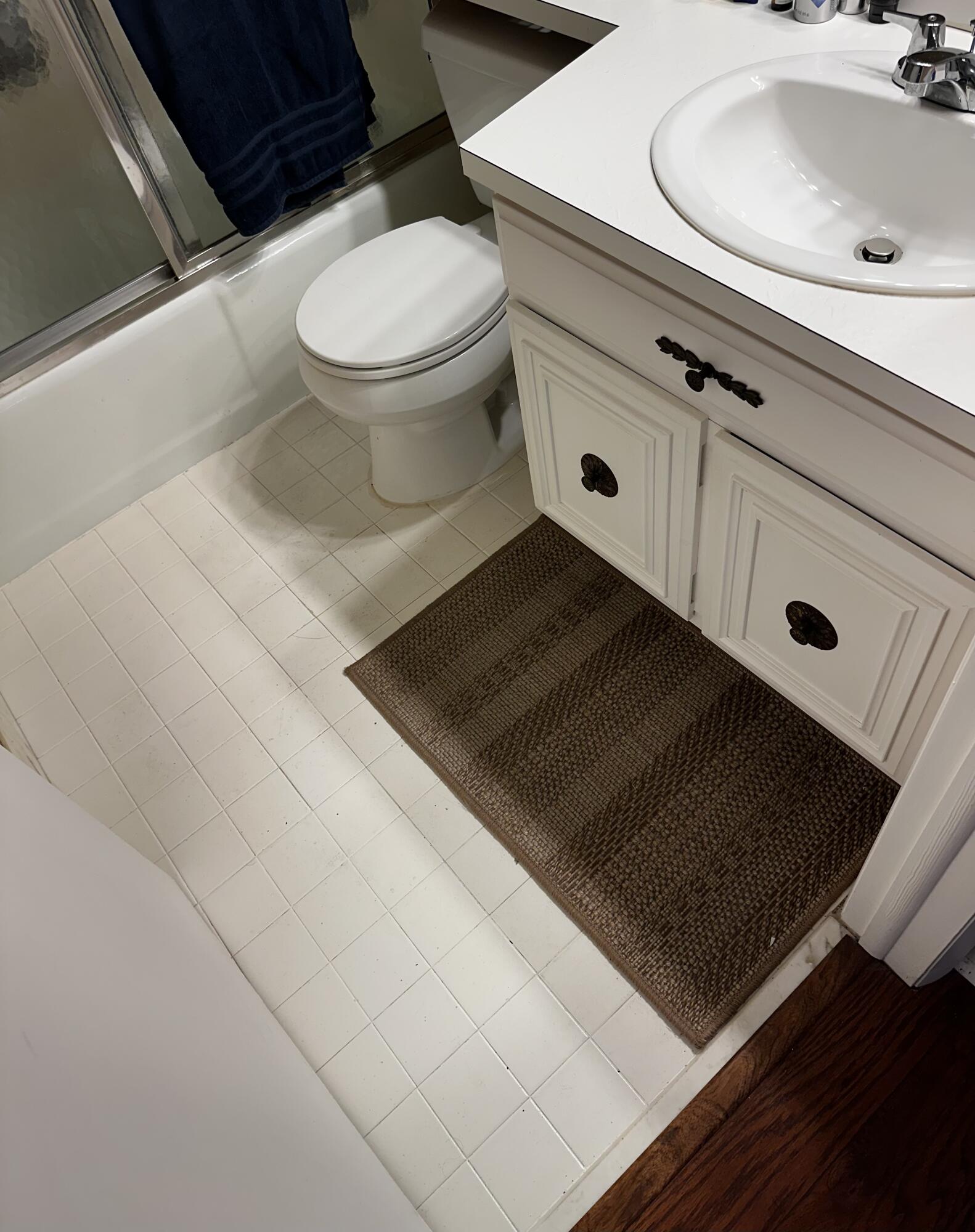 LANDS OF THE PRESIDENT CONDO 8 - Residential