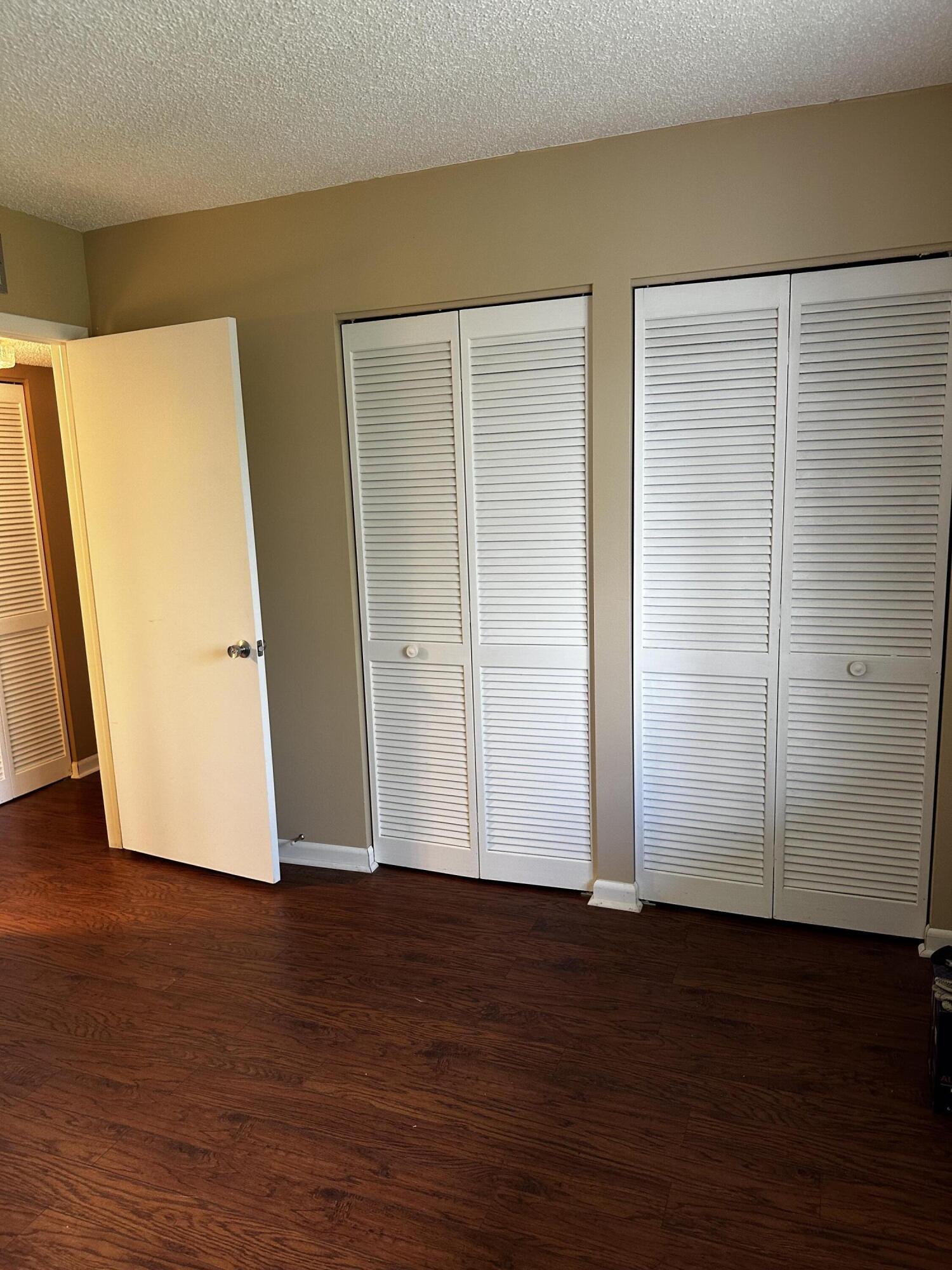 LANDS OF THE PRESIDENT CONDO 8 - Residential