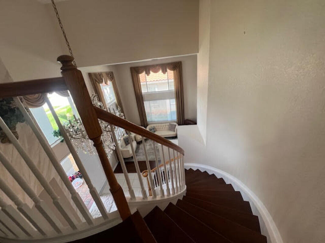 ISLES AT WELLINGTON 2 - Residential Lease