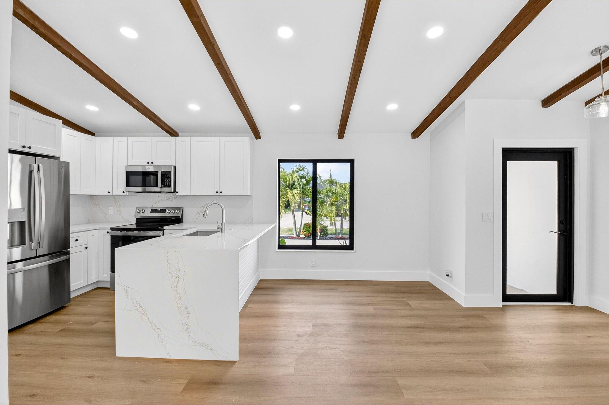 BOCA TRAILS 1 - Residential