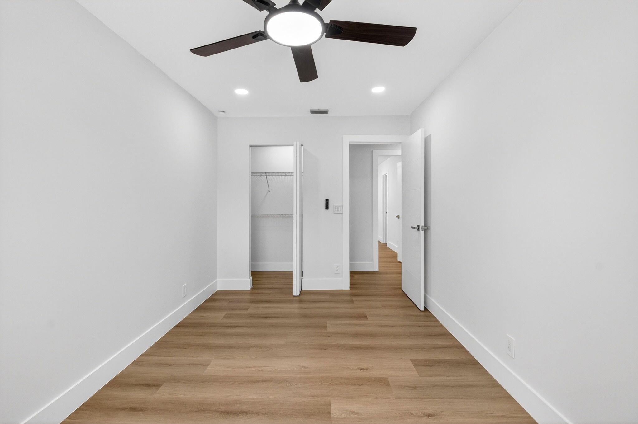 BOCA TRAILS 1 - Residential