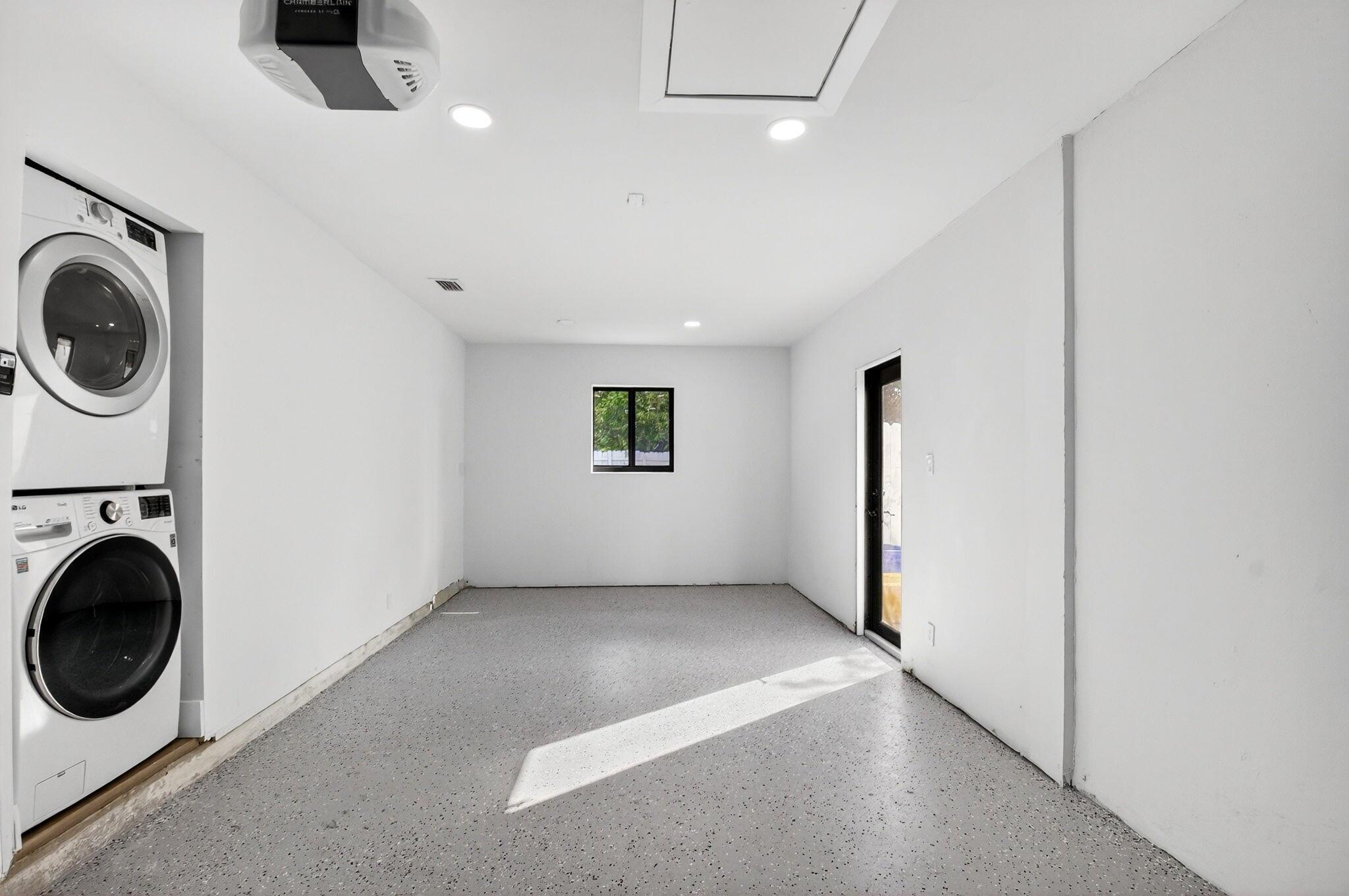 BOCA TRAILS 1 - Residential